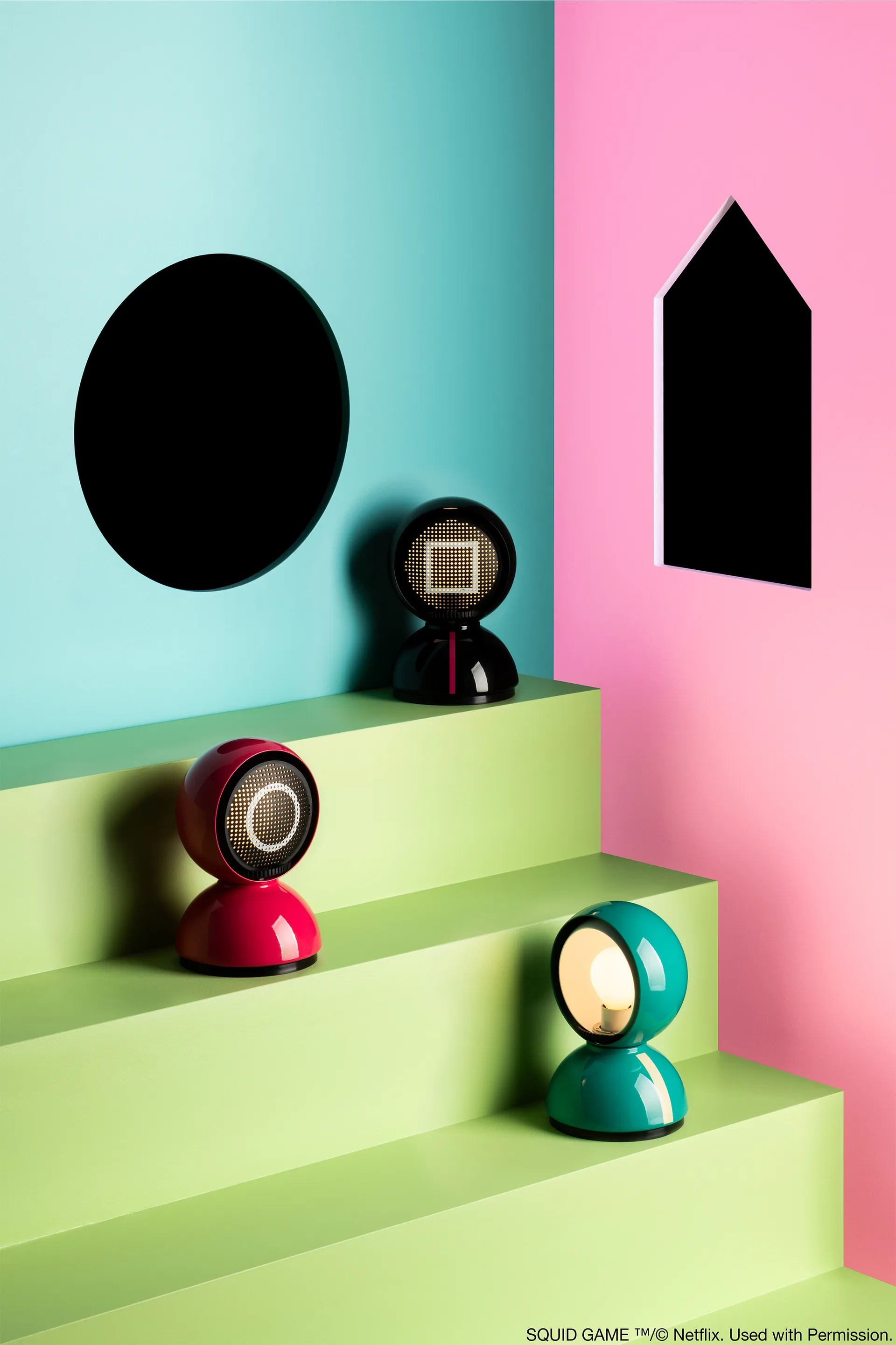 Eclisse x Squid Game tafellamp Special Edition, Guard pink Artemide