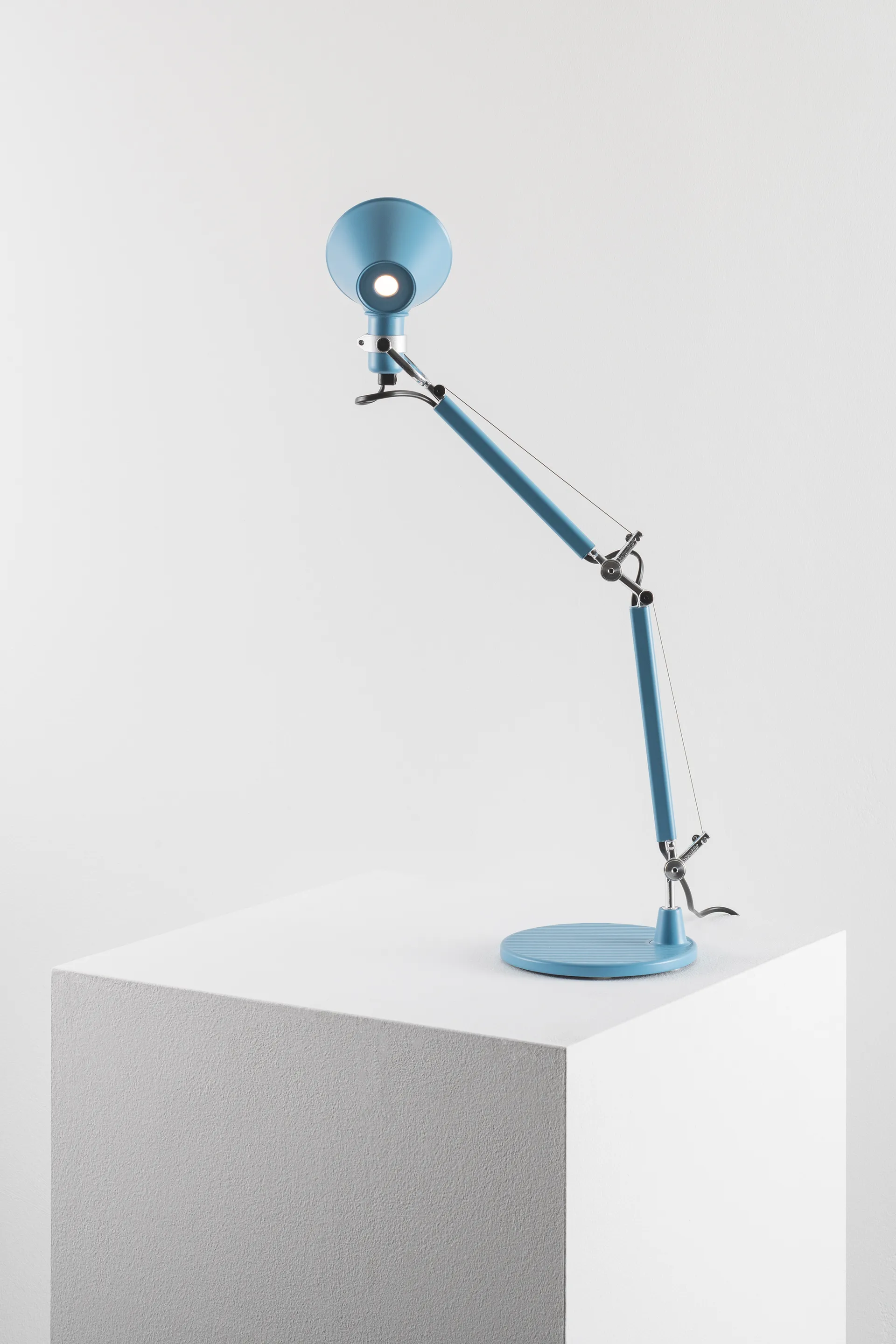Tolomeo micro tafellamp, Light blue Artemide