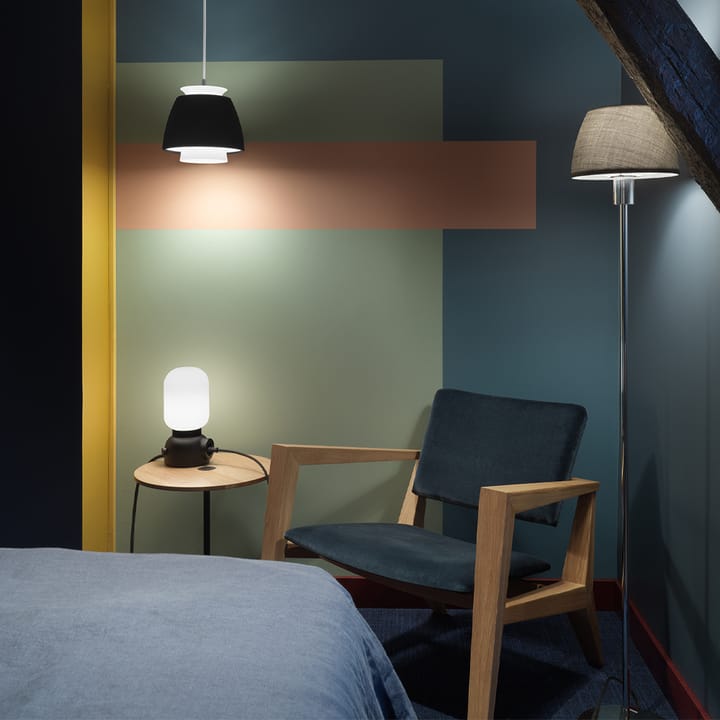 Buzz vloerlamp, Zalmroze, led, hoog Ateljé Lyktan