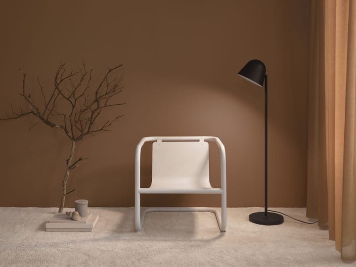 Charge vloerlamp 139,3 cm, Zwart Ateljé Lyktan
