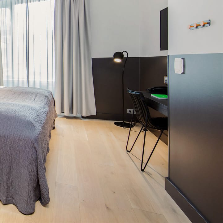 Ogle vloerlamp, witte lak Ateljé Lyktan