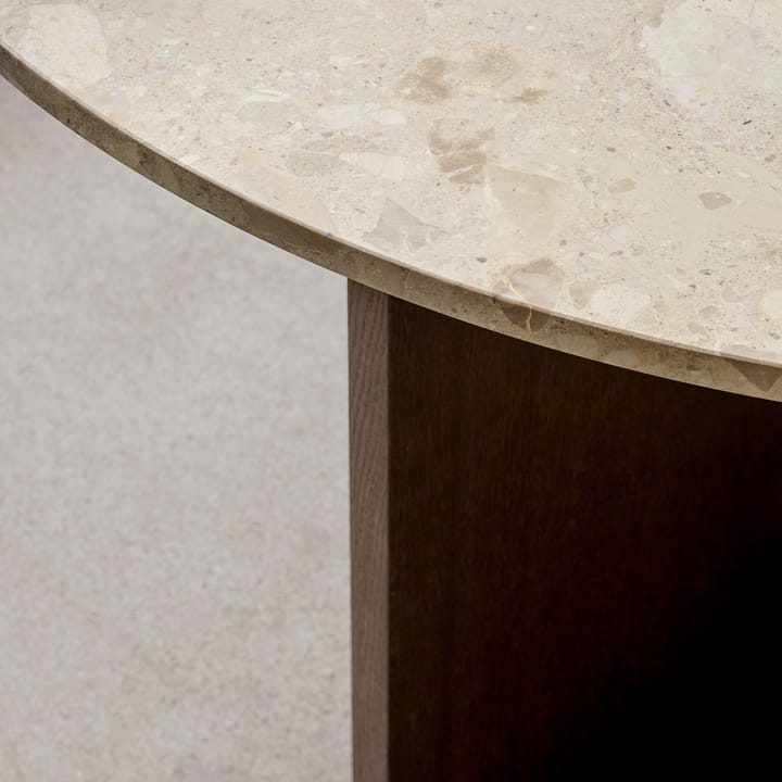 Androgyne eettafel, Sand stone-onbehandeld eikenhouten onderstel Audo Copenhagen