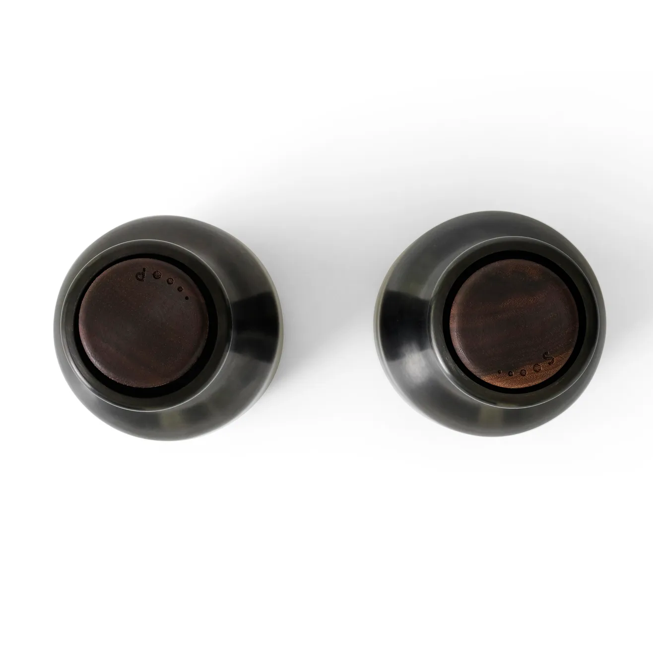 Bottle Grinder kruidenmolen metaal 2-pack, Bronzed brass (deksel van walnoothout) Audo Copenhagen