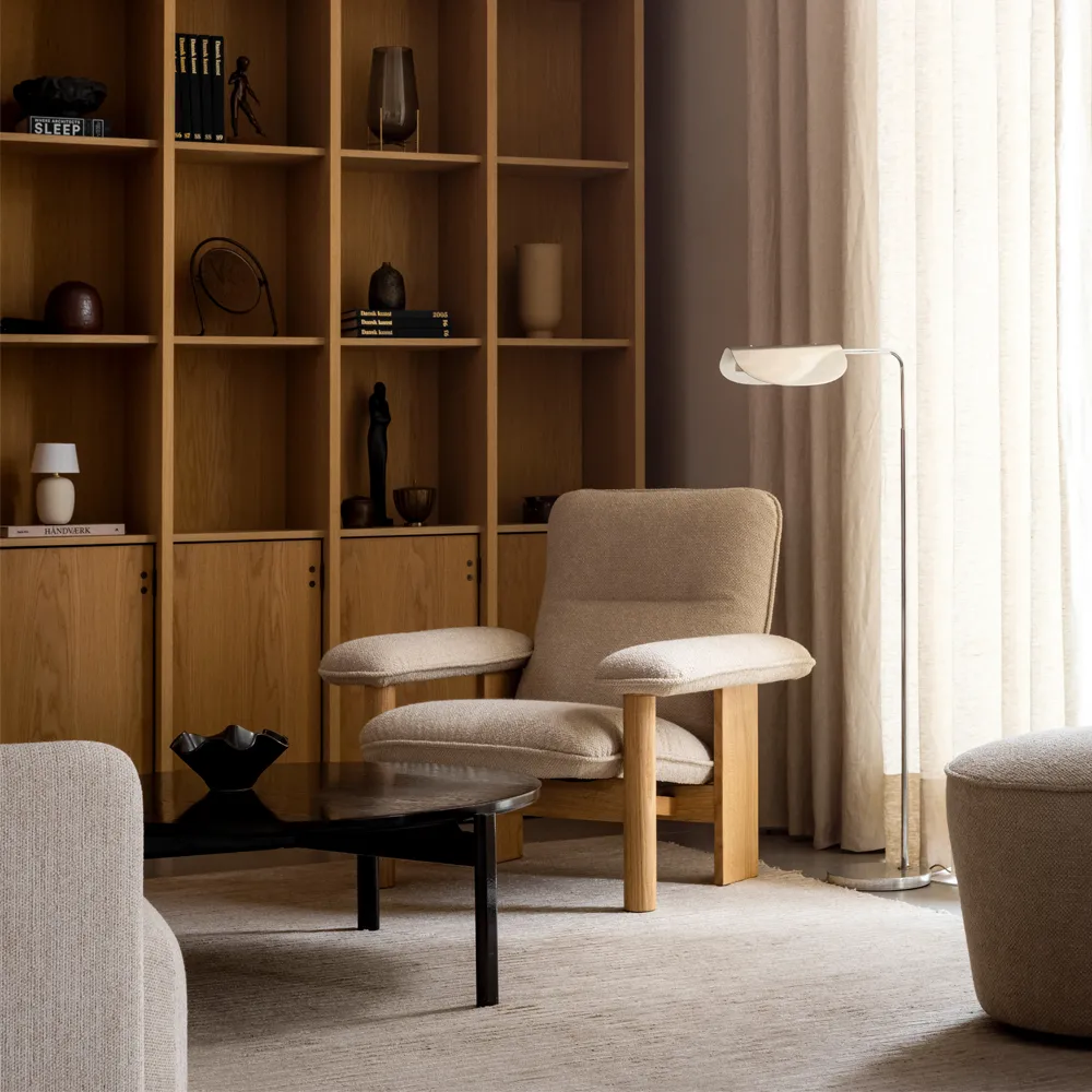 Brasilia fauteuil, Oiled oak-Root sheepskin Audo Copenhagen