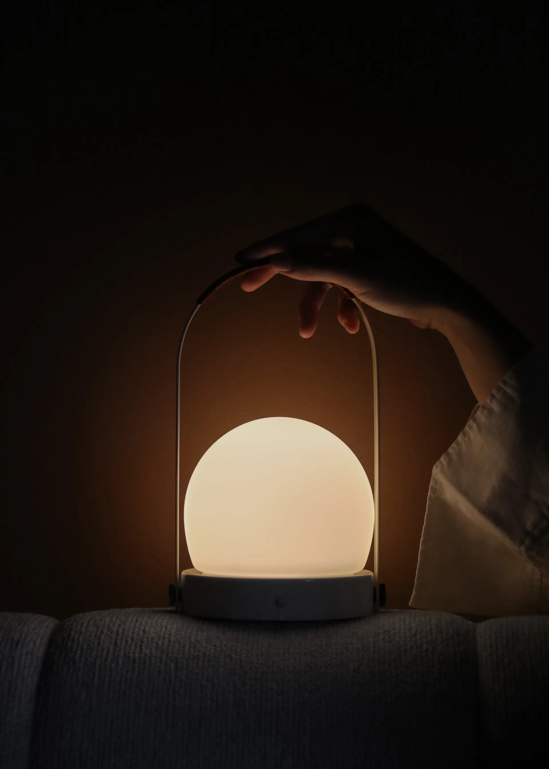 Carrie draagbare tafellamp, Ivory Audo Copenhagen