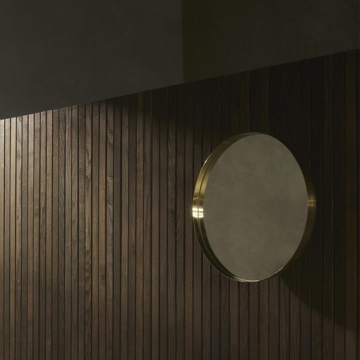 Darkly spiegel groot - geborsteld messing - Audo Copenhagen