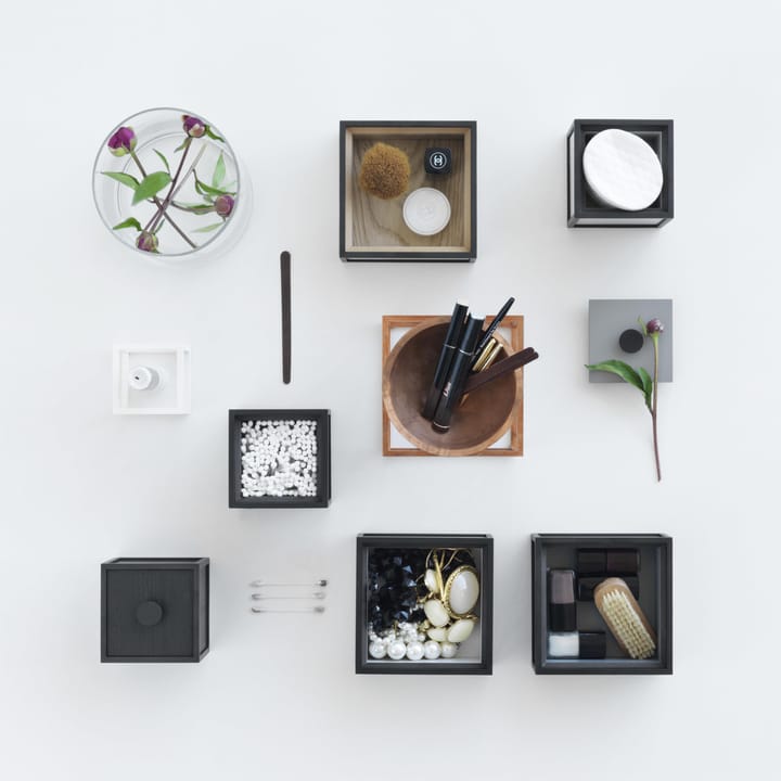 Frame 10 box met deksel, zwart gebeitst essen Audo Copenhagen
