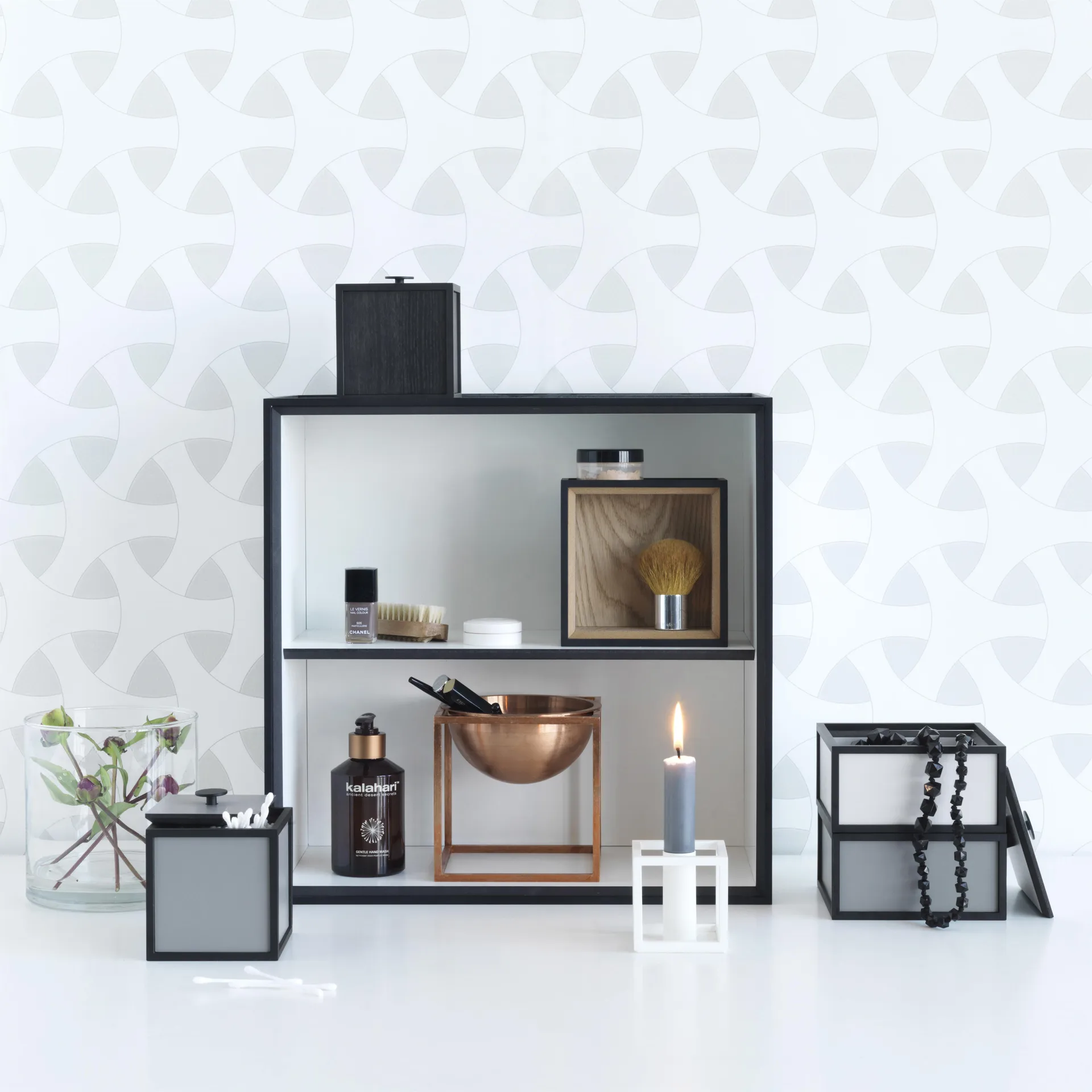Frame 10 box met deksel, zwart gebeitst essen Audo Copenhagen