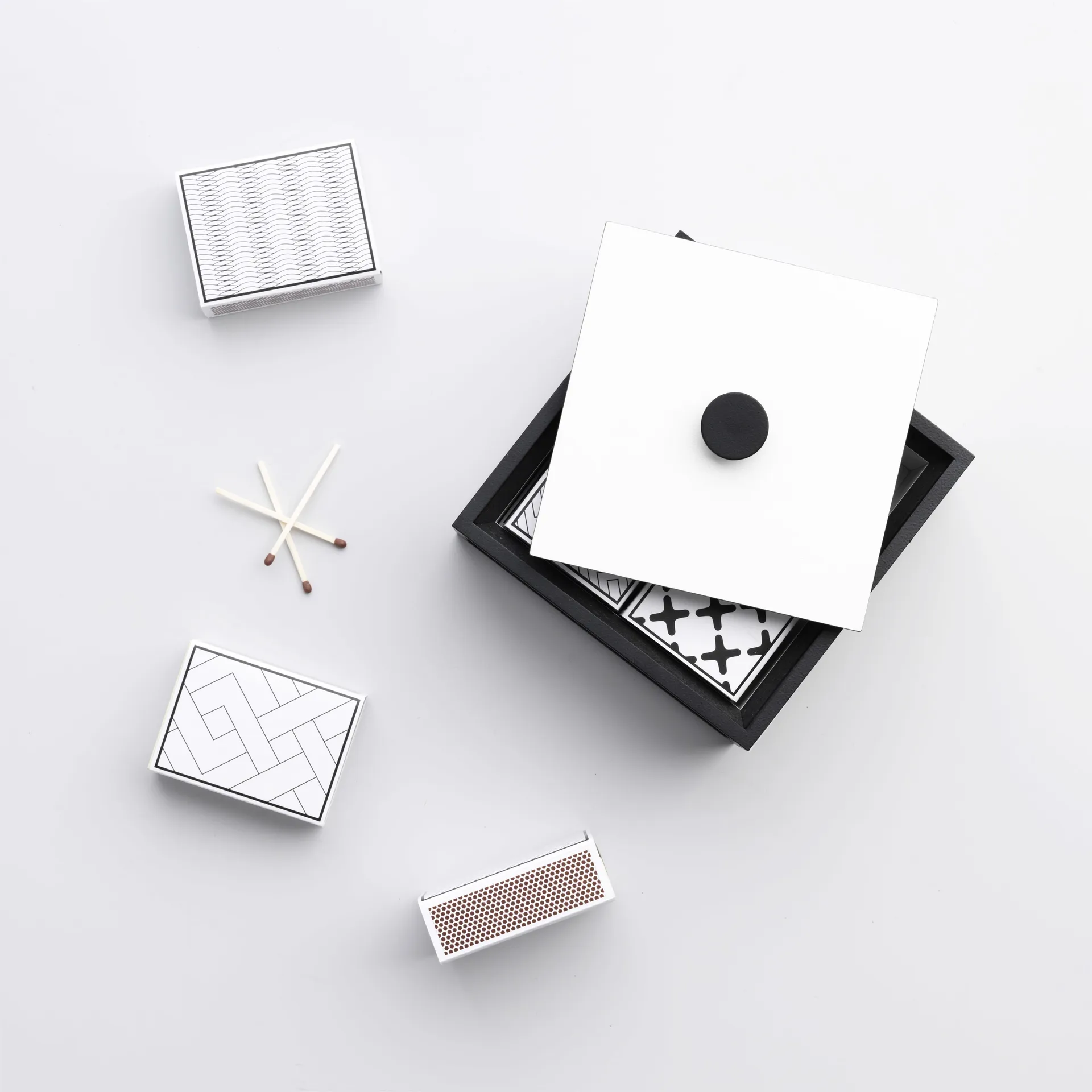 Frame 14 box met deksel, wit Audo Copenhagen