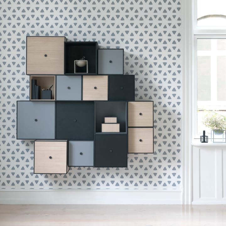 Frame 35 kubus met deur, zwart gebeitst essen Audo Copenhagen