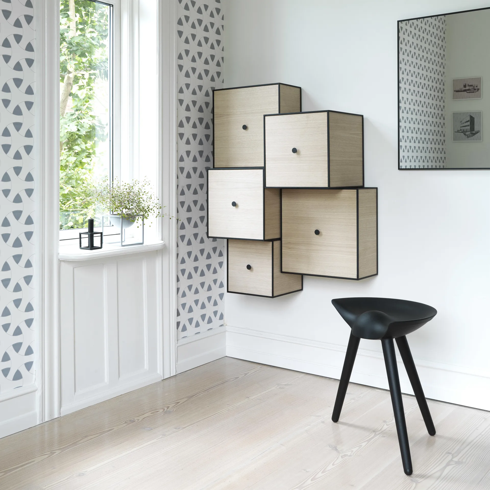 Frame 42 kubus met deur, eiken Audo Copenhagen