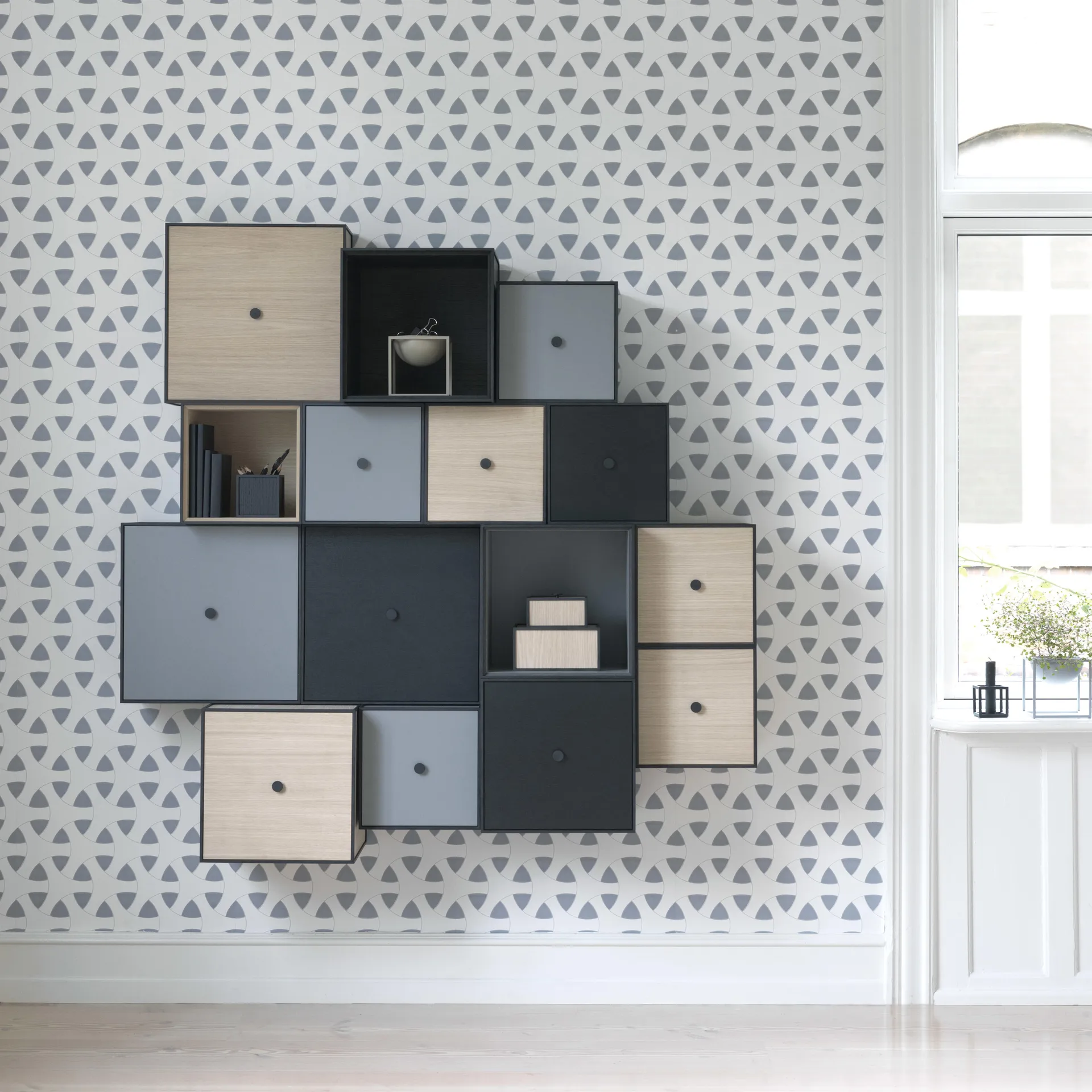 Frame 42 kubus met deur, eiken Audo Copenhagen