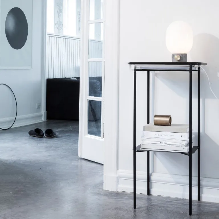 JWDA tafellamp, beton-messing Audo Copenhagen