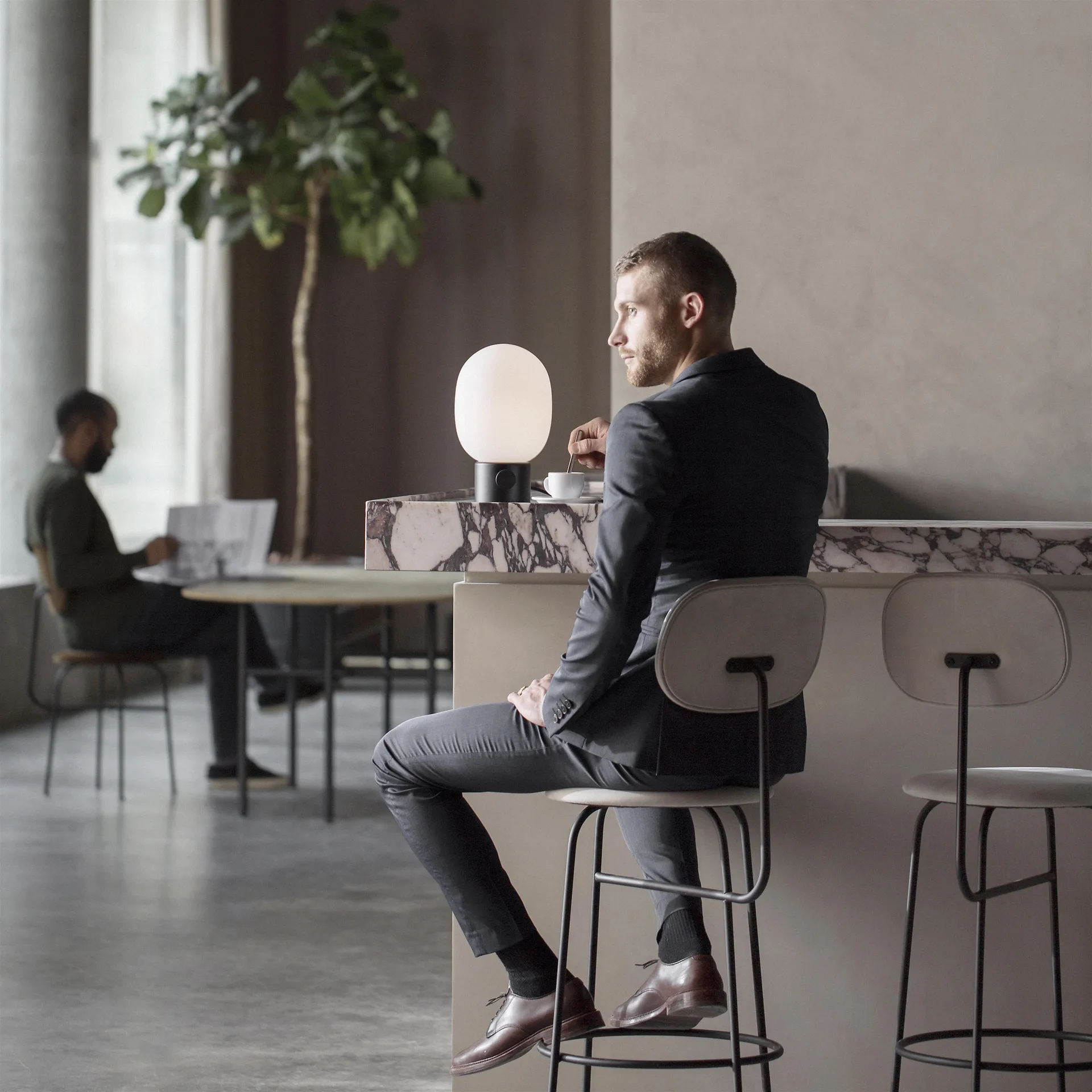 JWDA tafellamp, zwart Audo Copenhagen