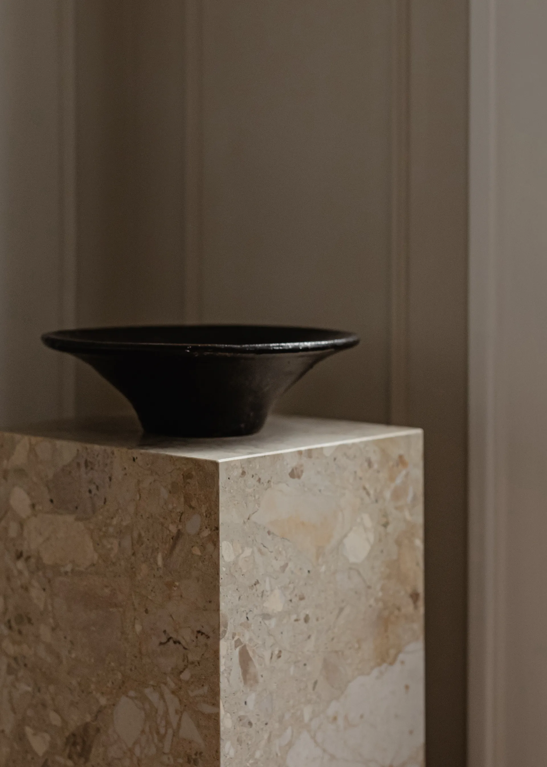 Plinth tall bijzettafel 30x30x51 cm, Kunis Breccia Audo Copenhagen