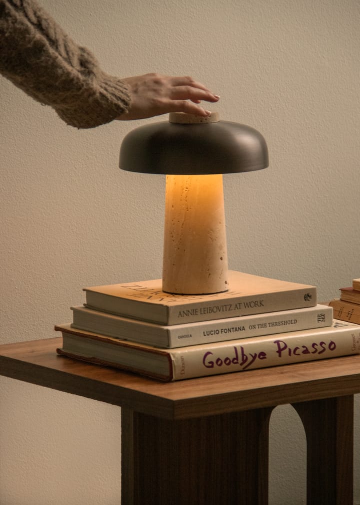 Reverse draagbare tafellamp 24,5 cm, Travertine-bronzed aluminium Audo Copenhagen