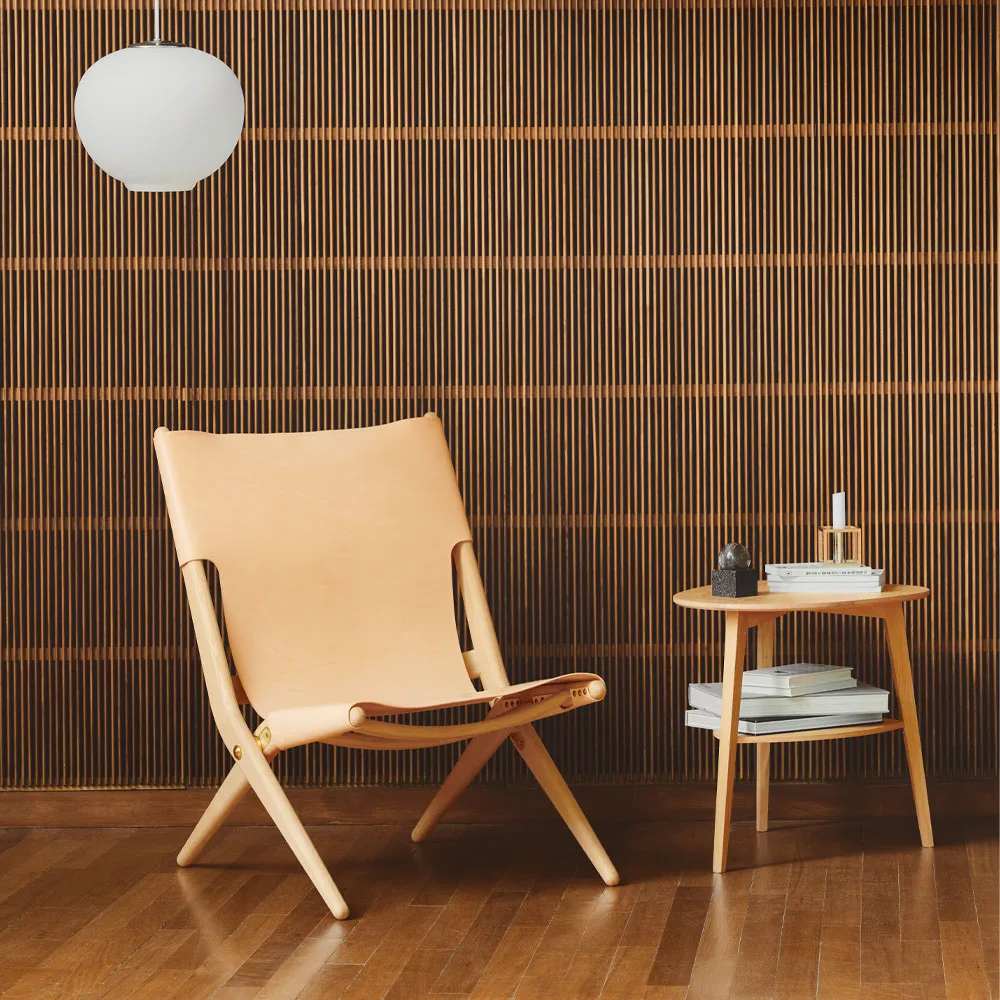 Saxe fauteuil, leer zwart, zwartgebeitst eikenhouten onderstel Audo Copenhagen