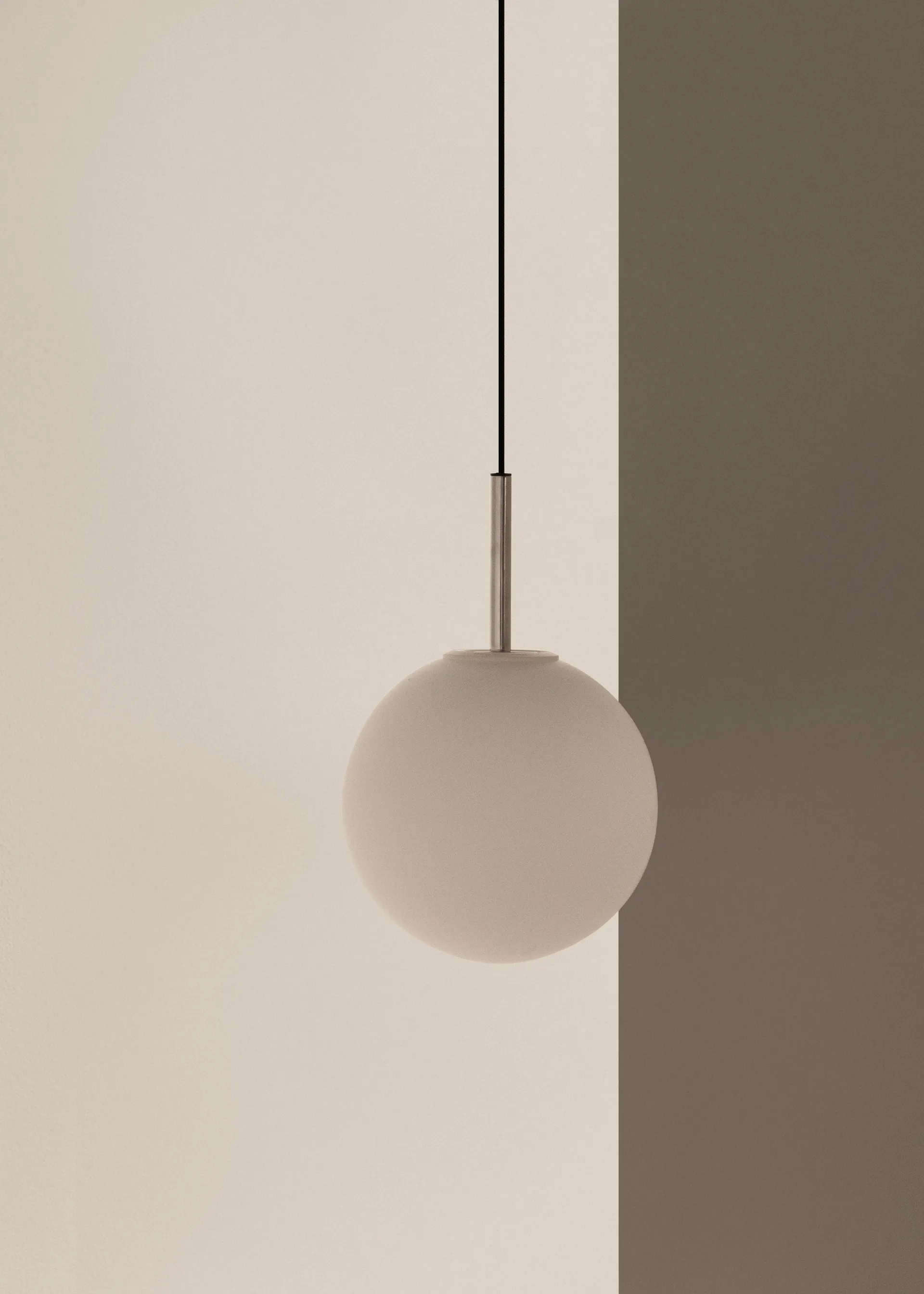 TR Bulb hanglamp, Polished steel Audo Copenhagen