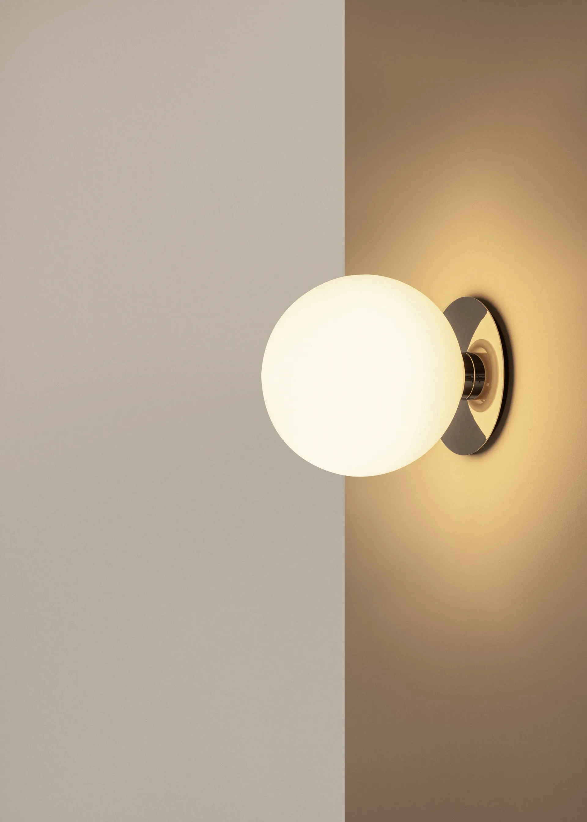 TR plafond-/wandlamp, Polished steel Audo Copenhagen