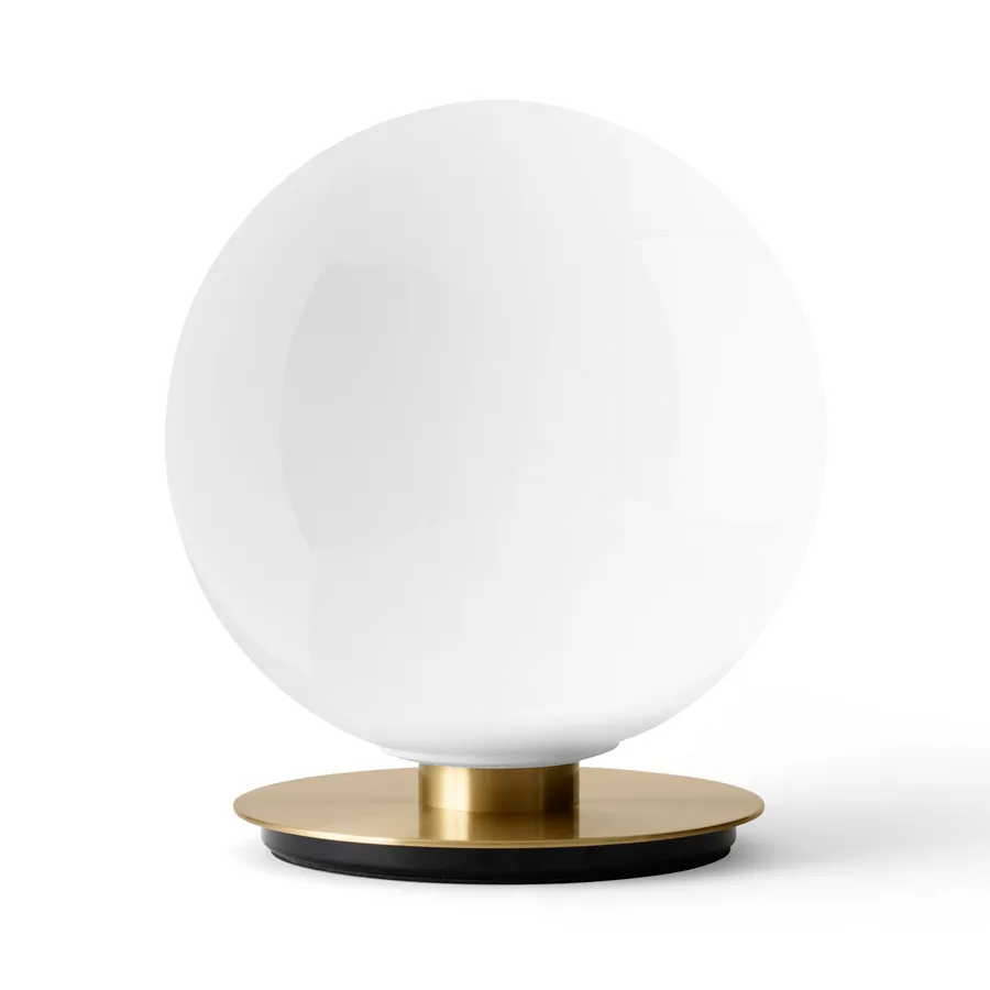 TR tafel/wandlamp messing, Glanzend opaalglas Audo Copenhagen
