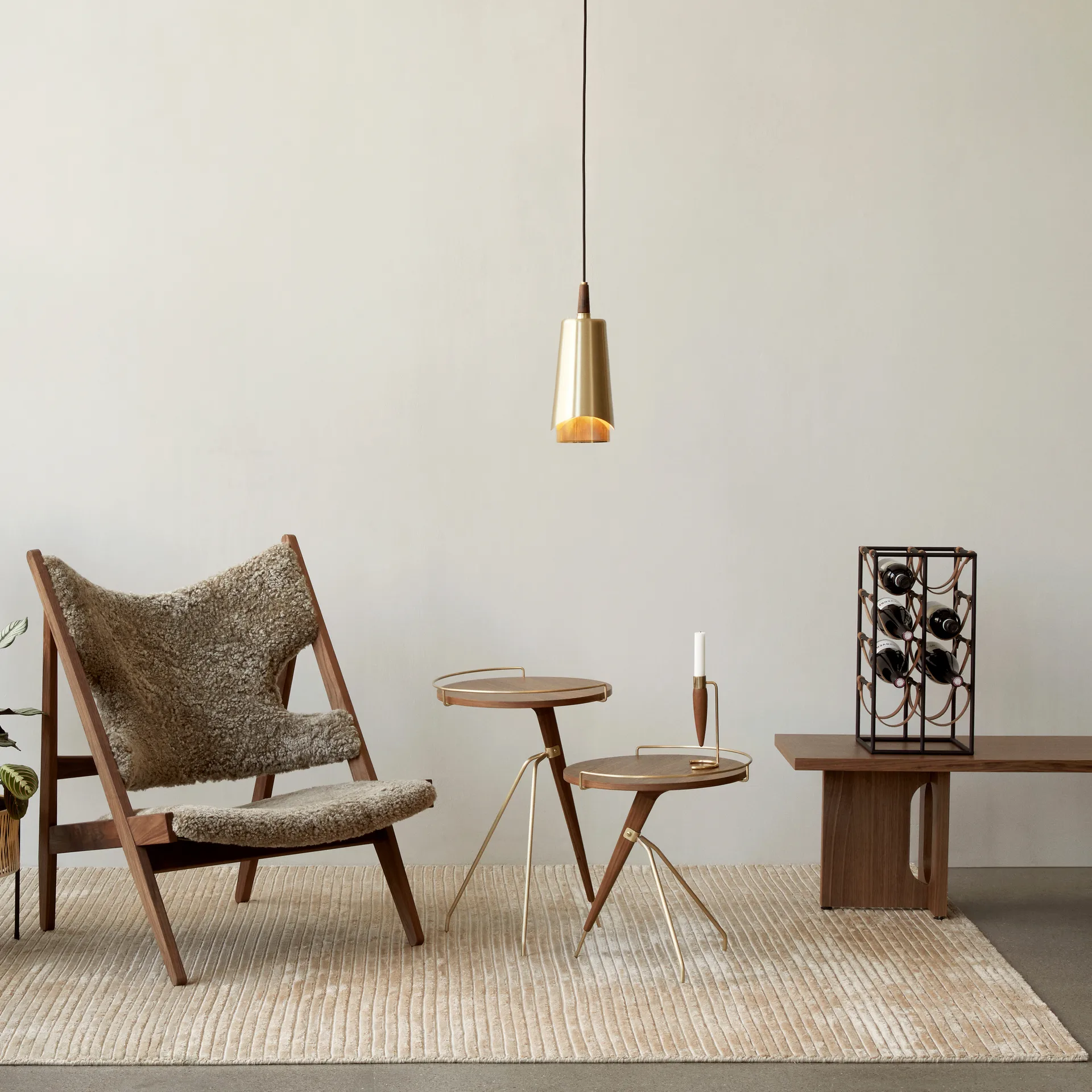 Umanoff hanglamp, Gepolijst messing-walnoot Audo Copenhagen