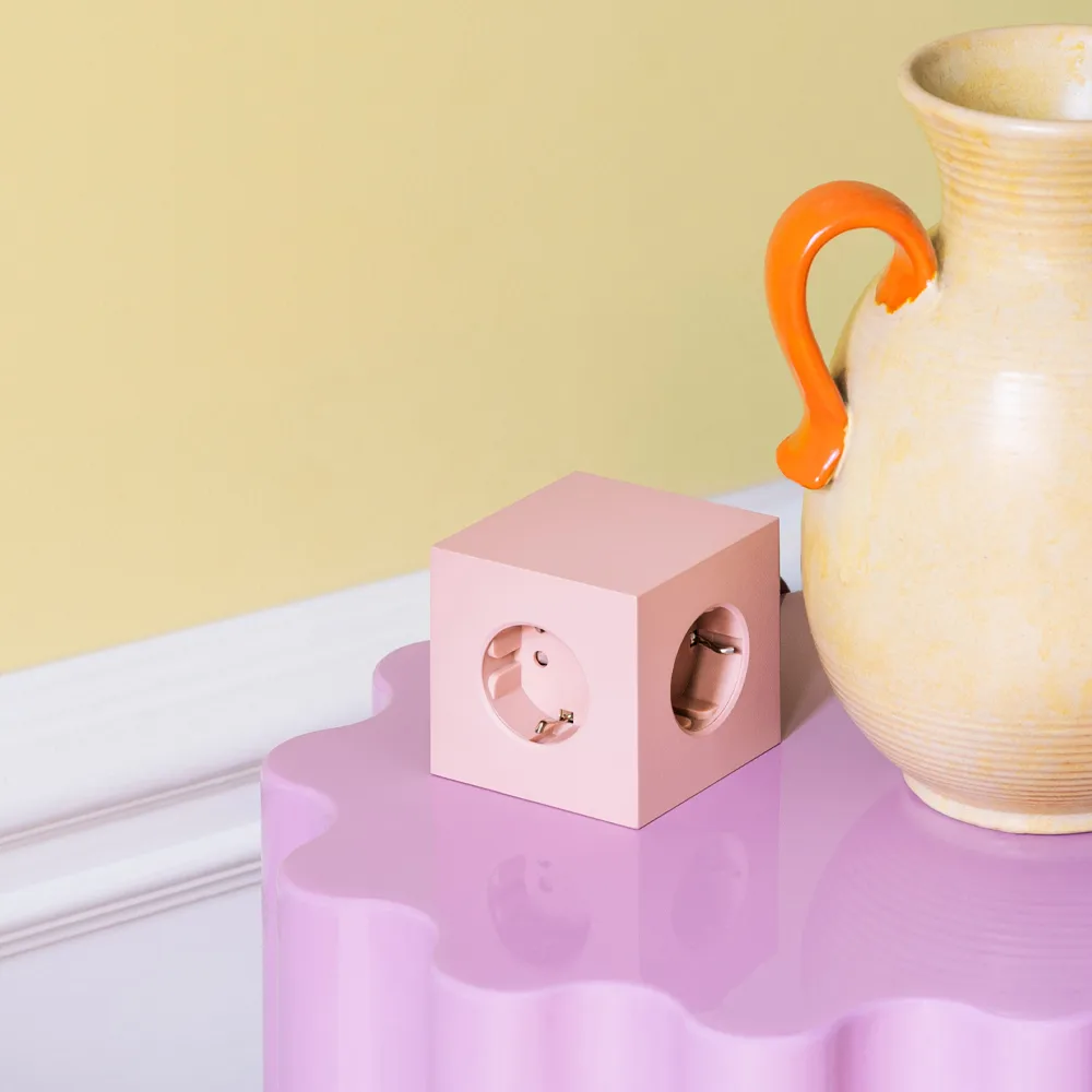 Square 1 stekkerdoos, old pink Avolt