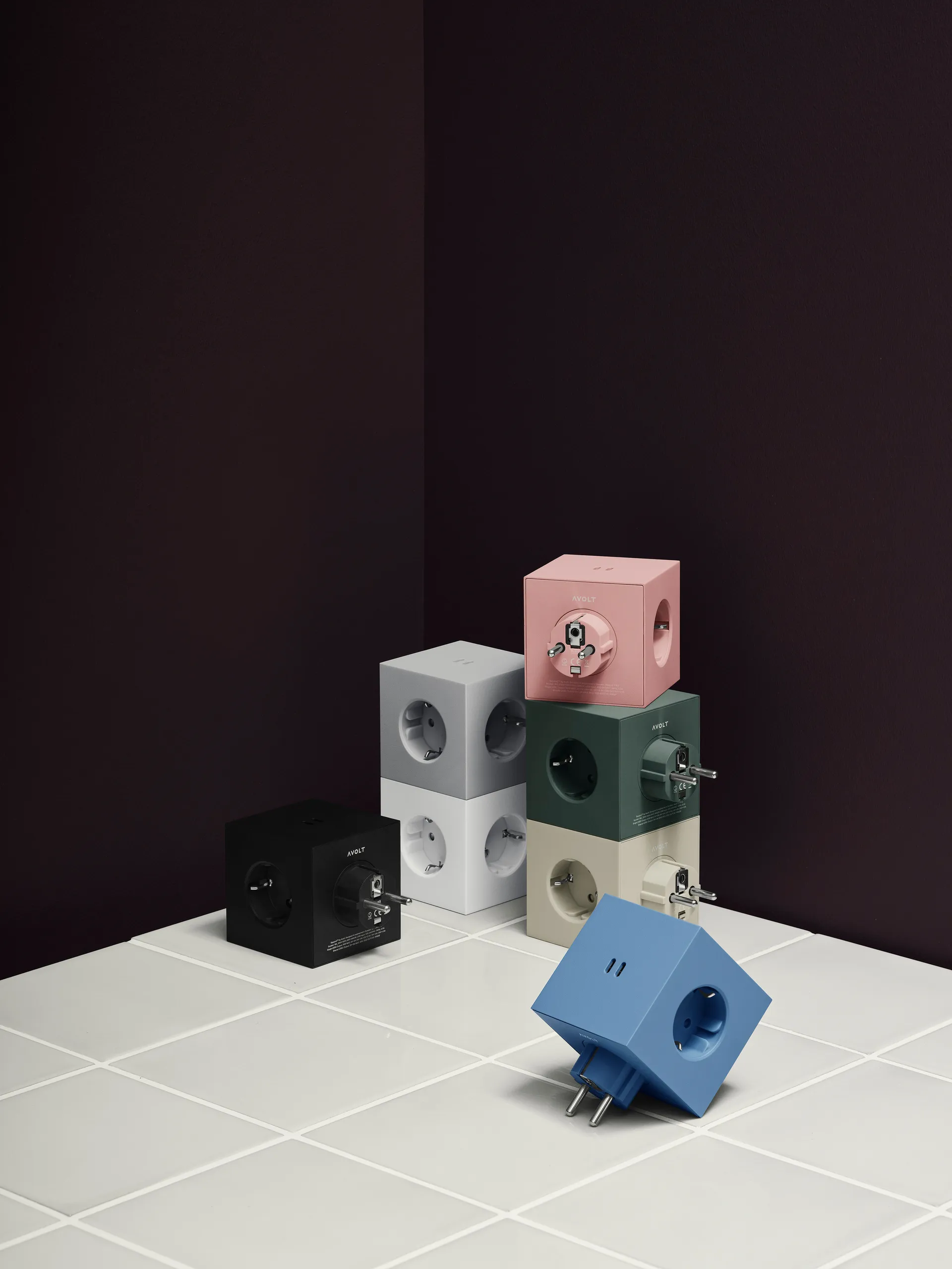 Square 2 stopcontact, Martinelli Luce Opal White Avolt