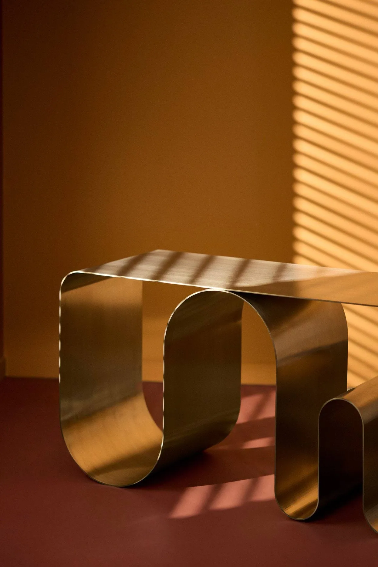 Curva solid zitbank, Zilverkleurig, 100 cm AYTM