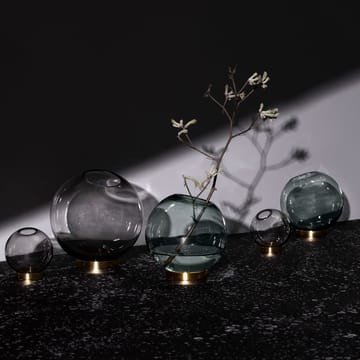 Globe vaas groot - zwart-messing - AYTM