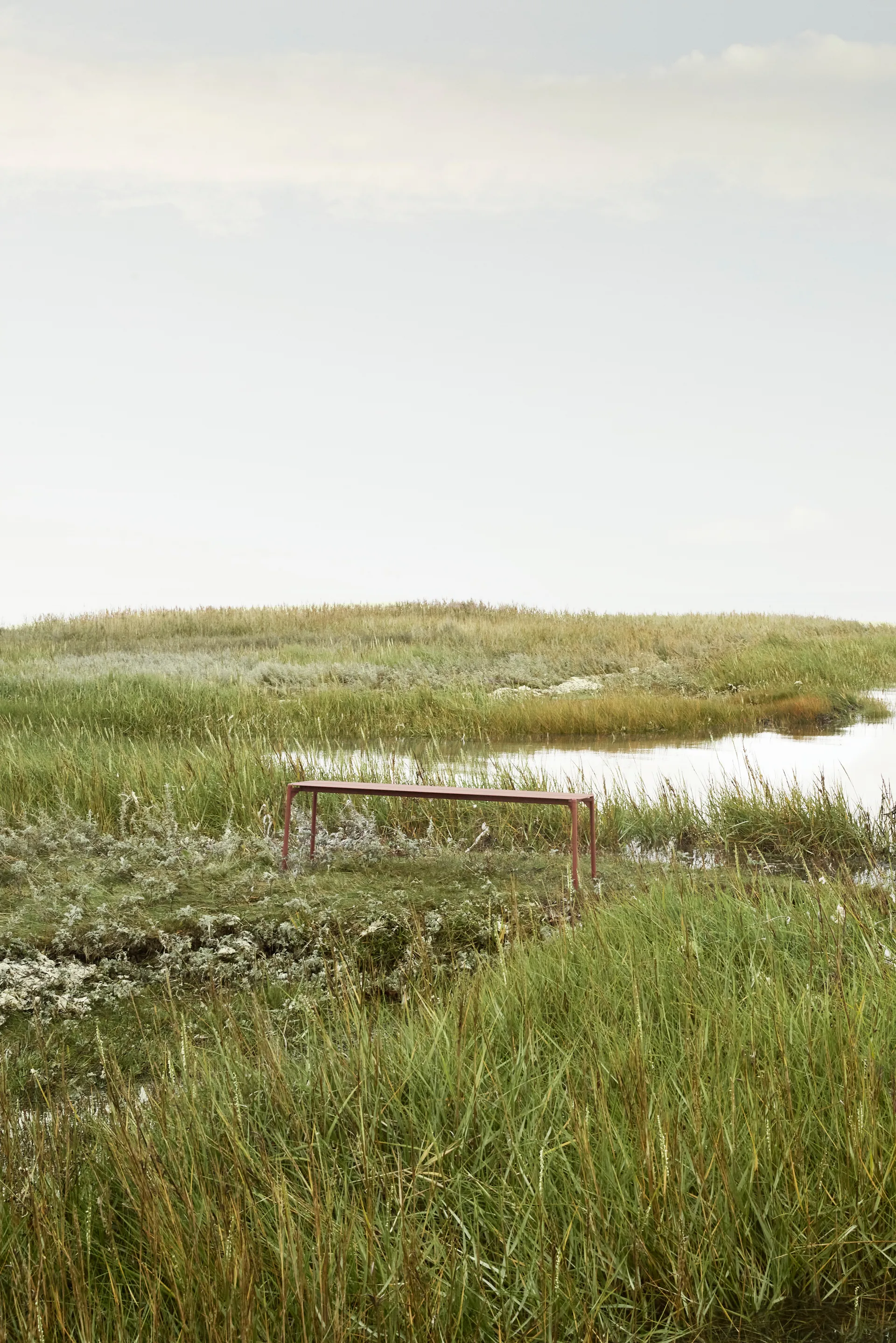 NOVO bank 145x45,5 cm, gingerbread AYTM