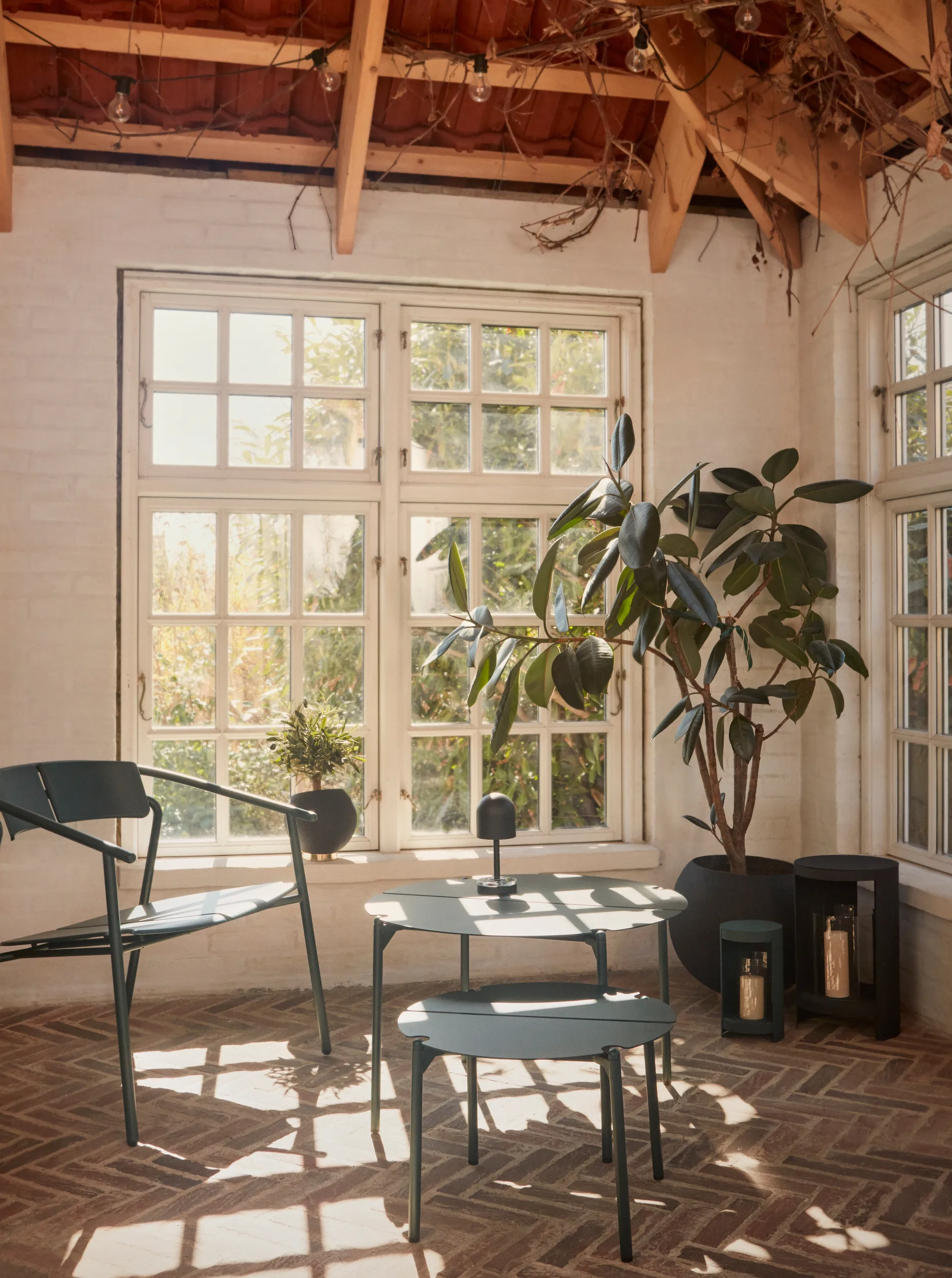 NOVO lounge tafel Ø70x45 cm, forest AYTM