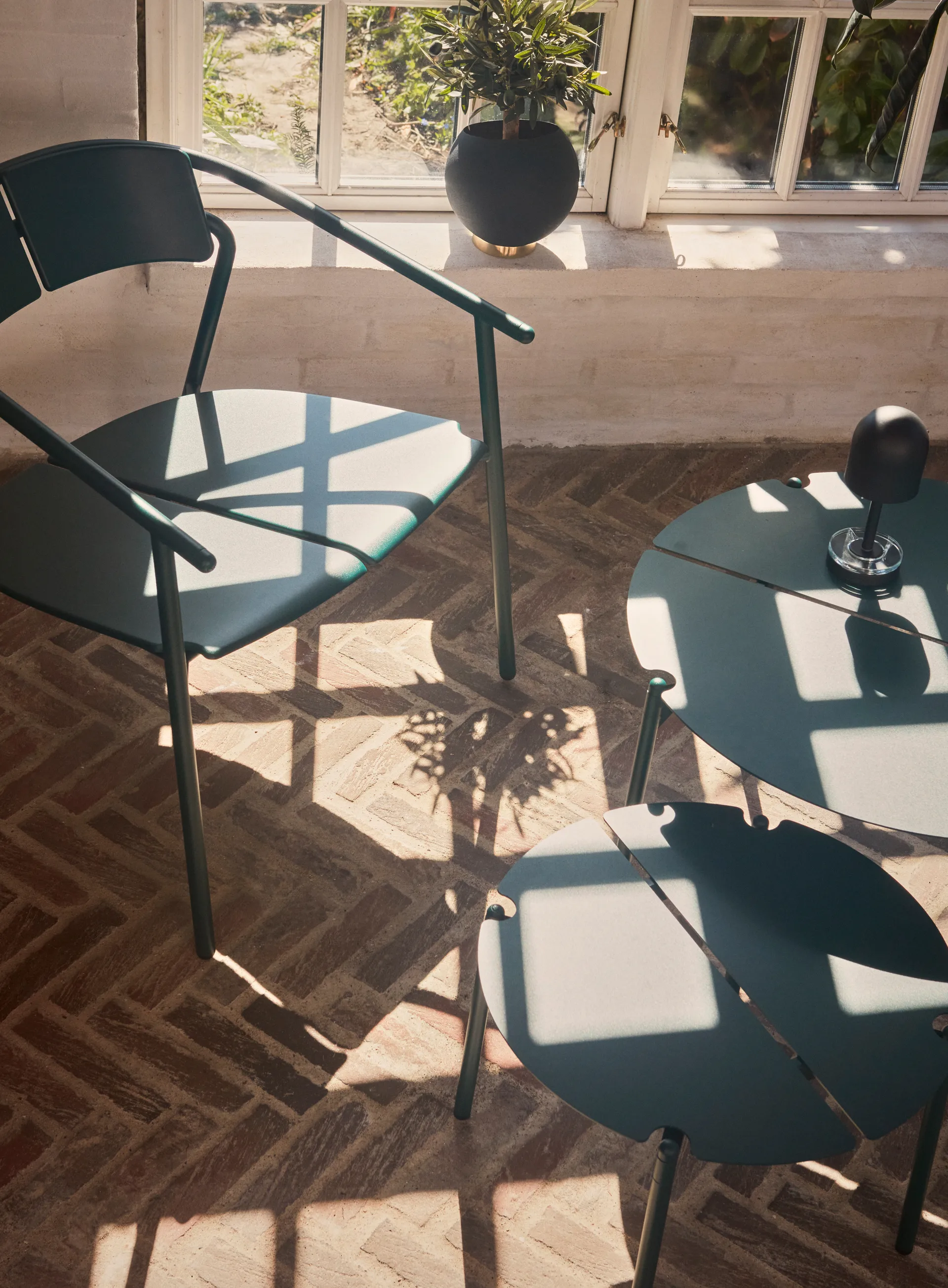 NOVO lounge tafel Ø70x45 cm, forest AYTM