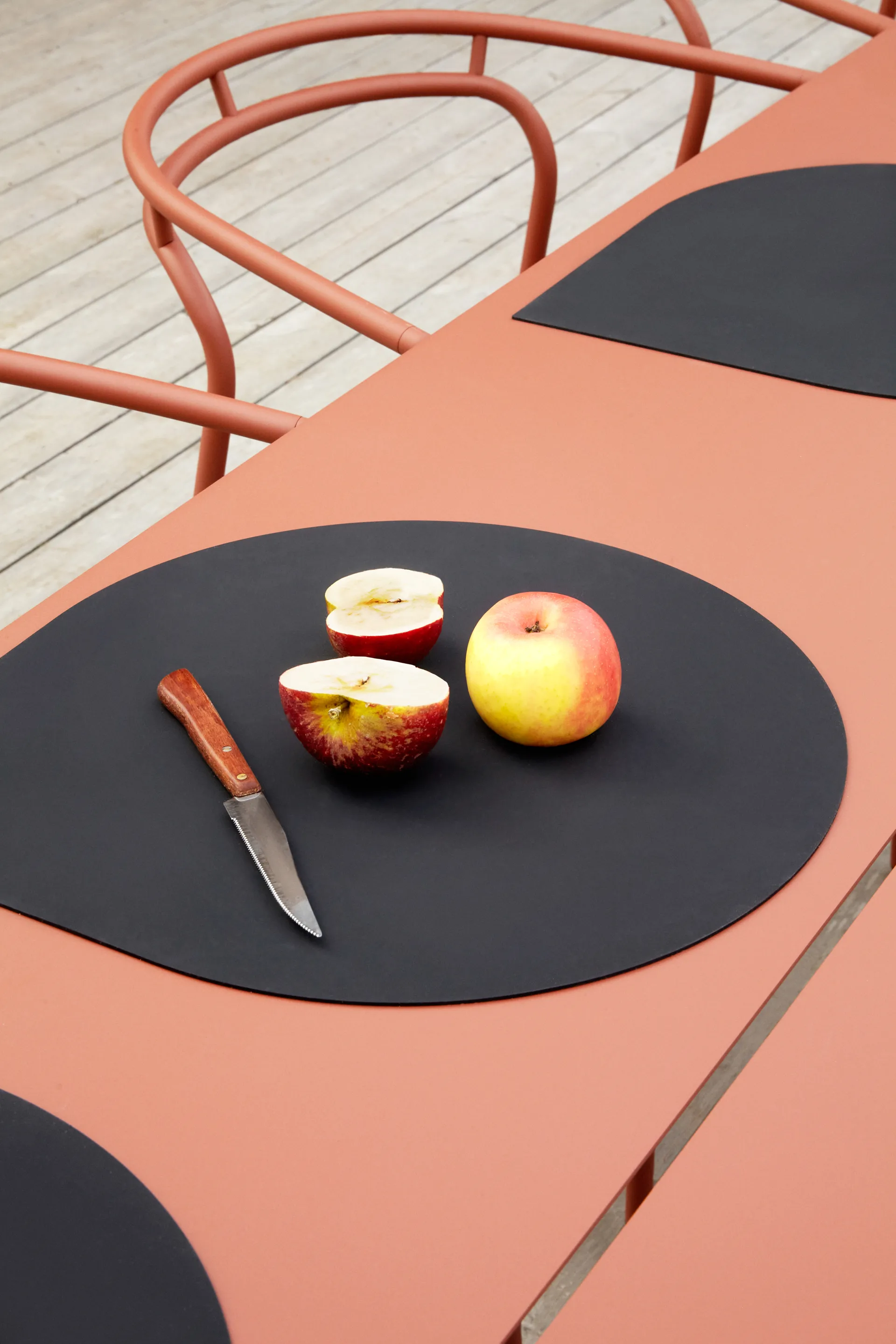 Stilla placemat 2-pack, Black AYTM