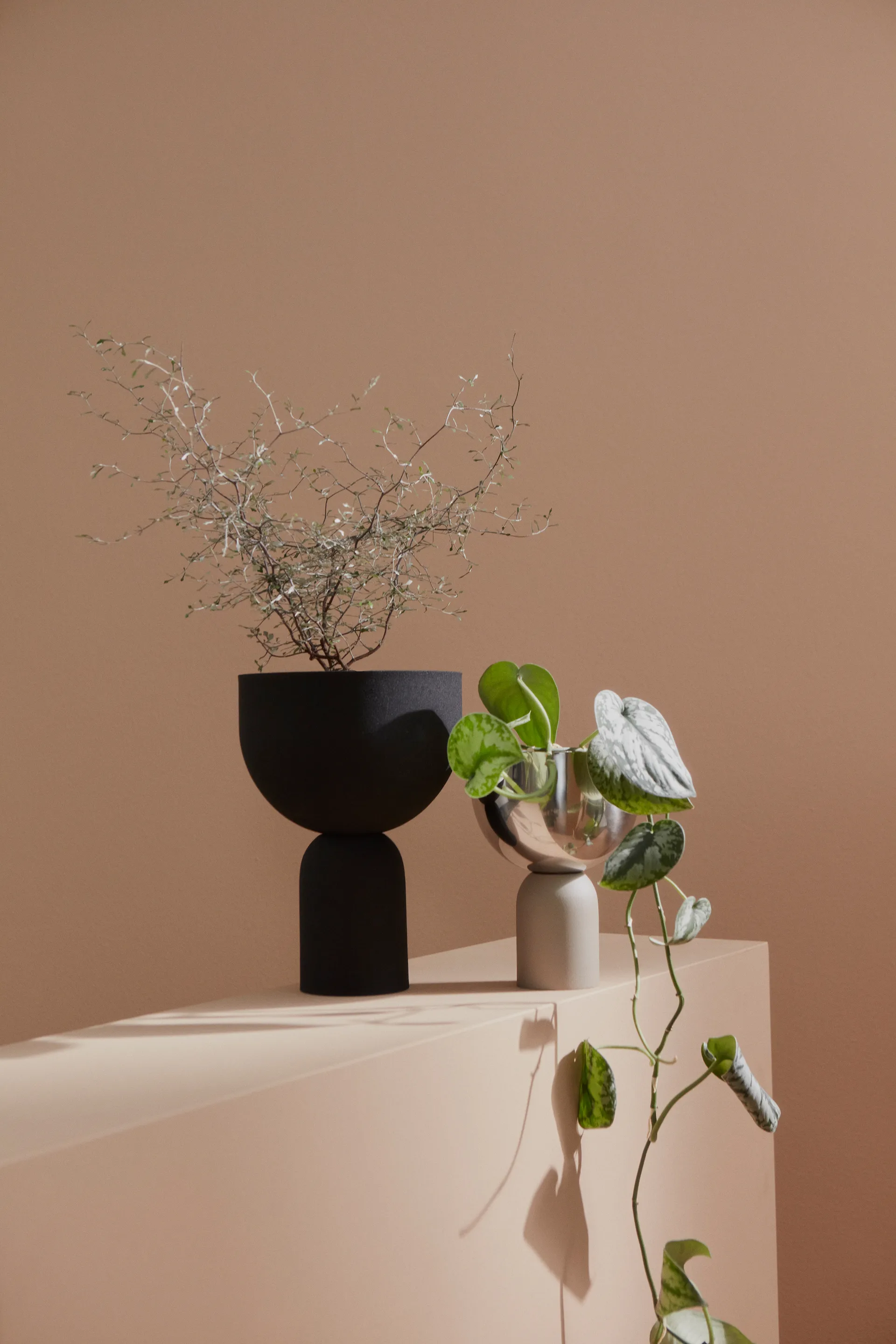 Torus bloempot Ø22 cm, Black-black AYTM