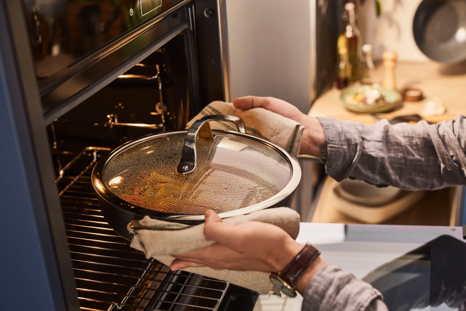 Salina Ceramic Granit serveerpan met glazen deksel, 28 cm Ballarini