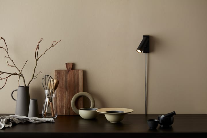 Cato Slim wandlamp, Matzwart-led Belid