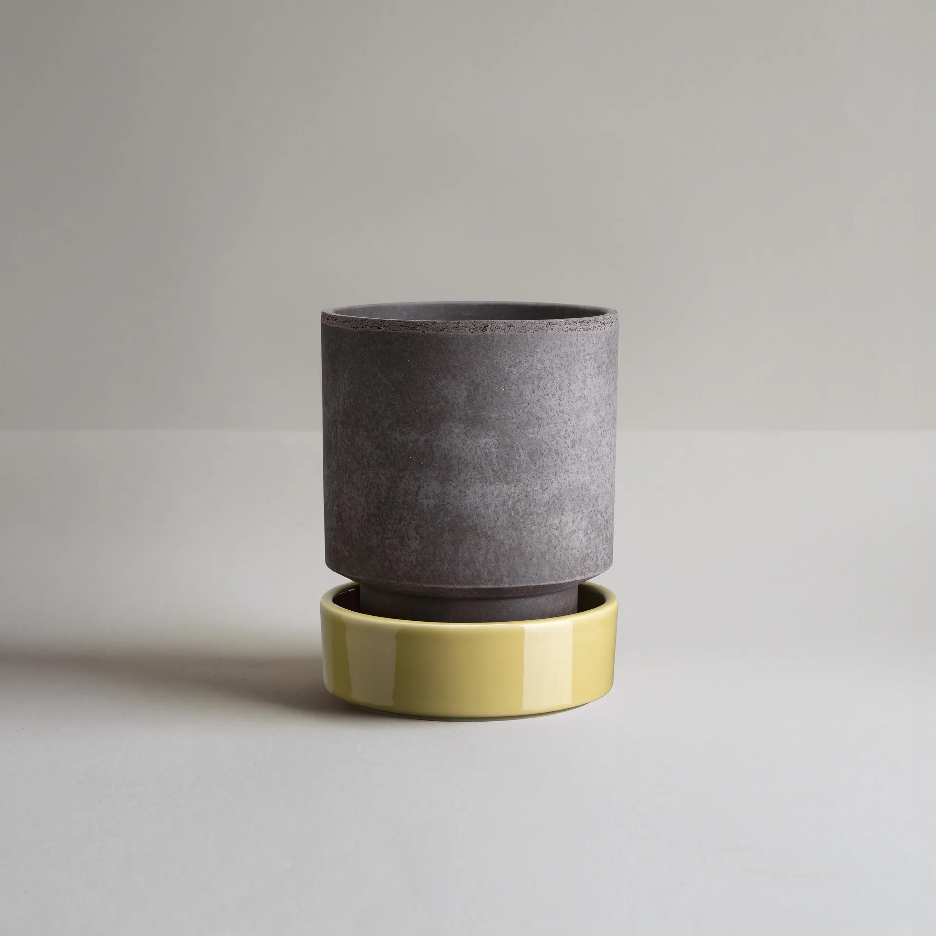 Hoff pot, Ø18 cm, Raw Grey-Pale Yellow Bergs Potter