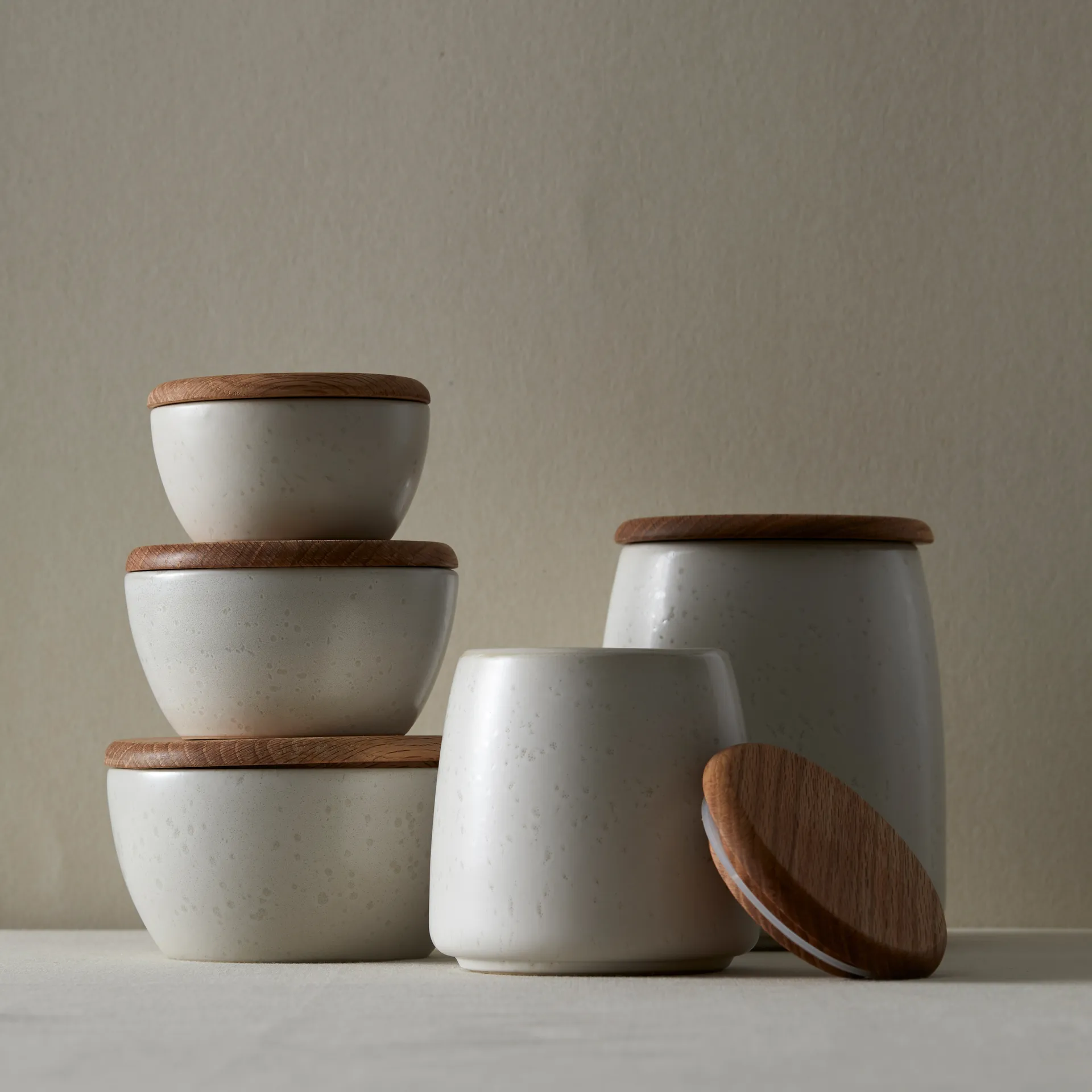 Bitz pot met deksel mat 12 cm, Mat roomwit Bitz