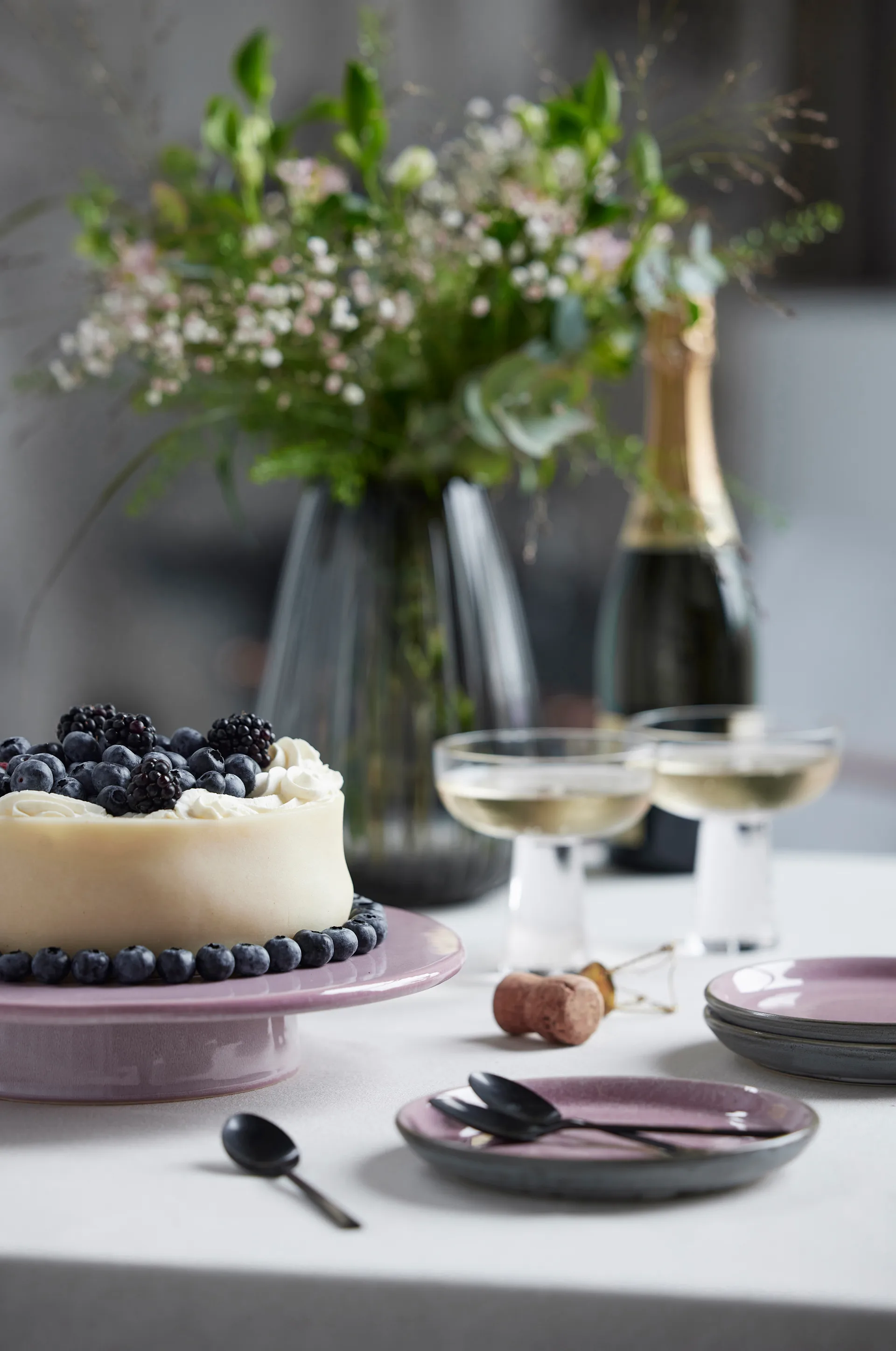 Bitz taartbord op voet Ø30 cm, Donkerblauw Bitz