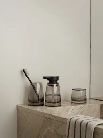 Ava zeepdispenser 25 cl - Zwart - blomus