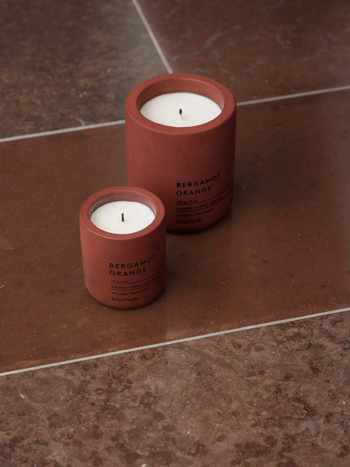 Fraga geurkaars 24 uur, Bloody Orange Cedar Wood blomus