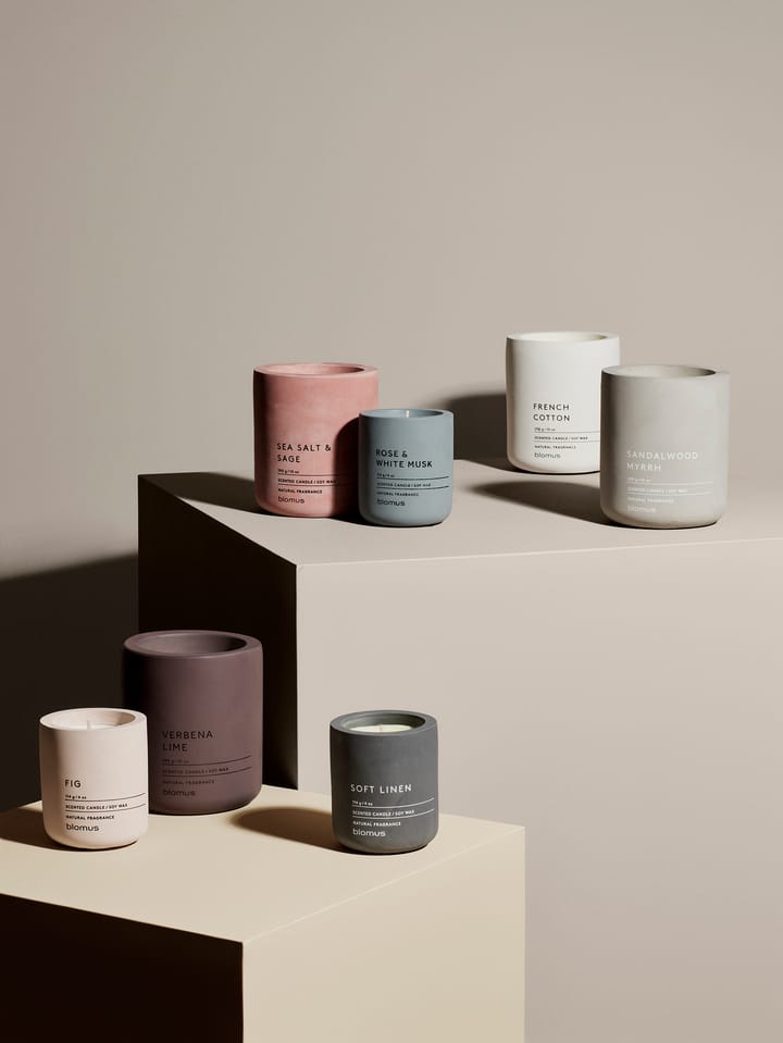 Fraga geurkaars 55 uur, Sea salt & Sage-Withered Rose blomus