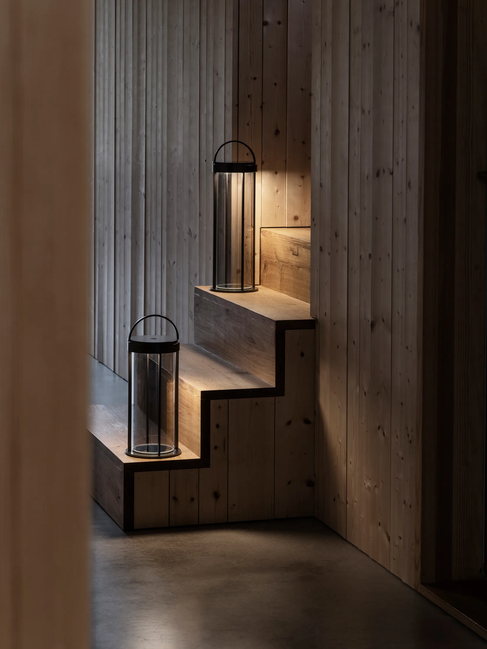 Mituro mobiel LED-lamp M, Gunmetal blomus