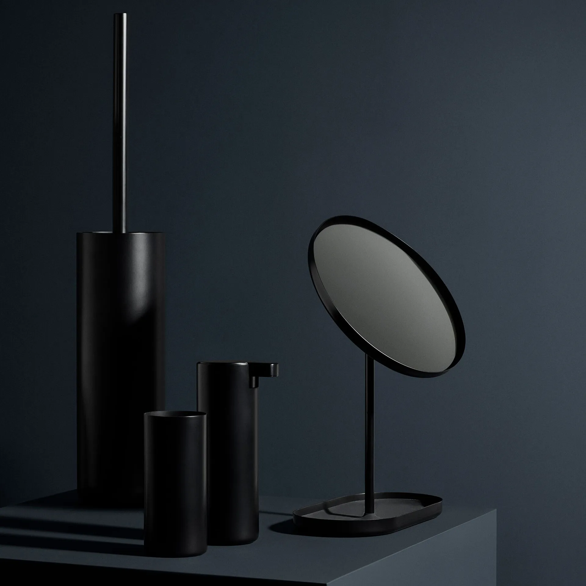 Modo tandenborstelhouder, Zwart blomus