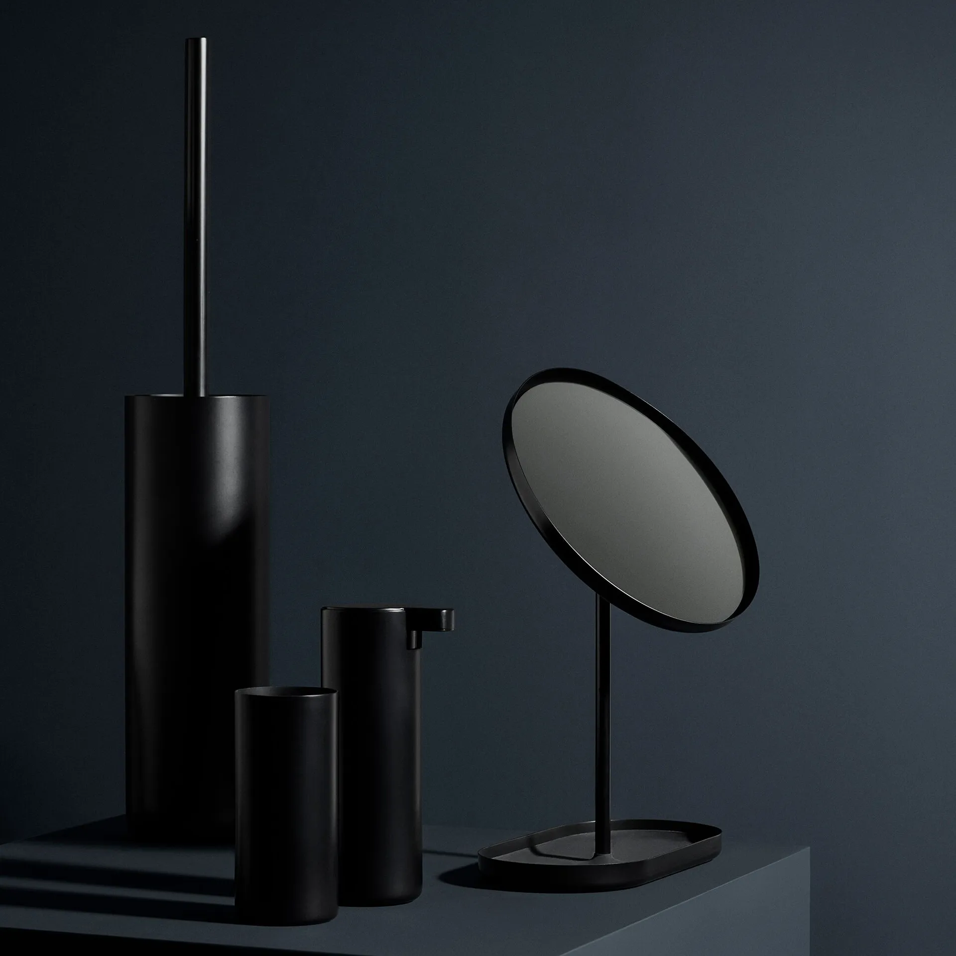 Modo toiletborstel, Zwart blomus