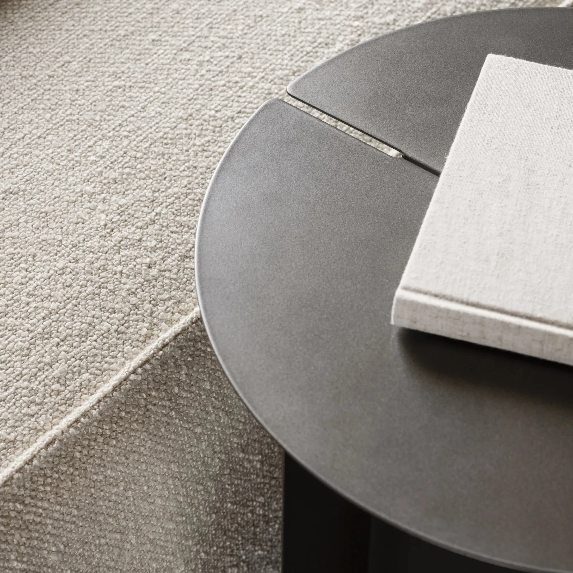 ORU bijzettafel S Ø35 cm, Burned metal blomus