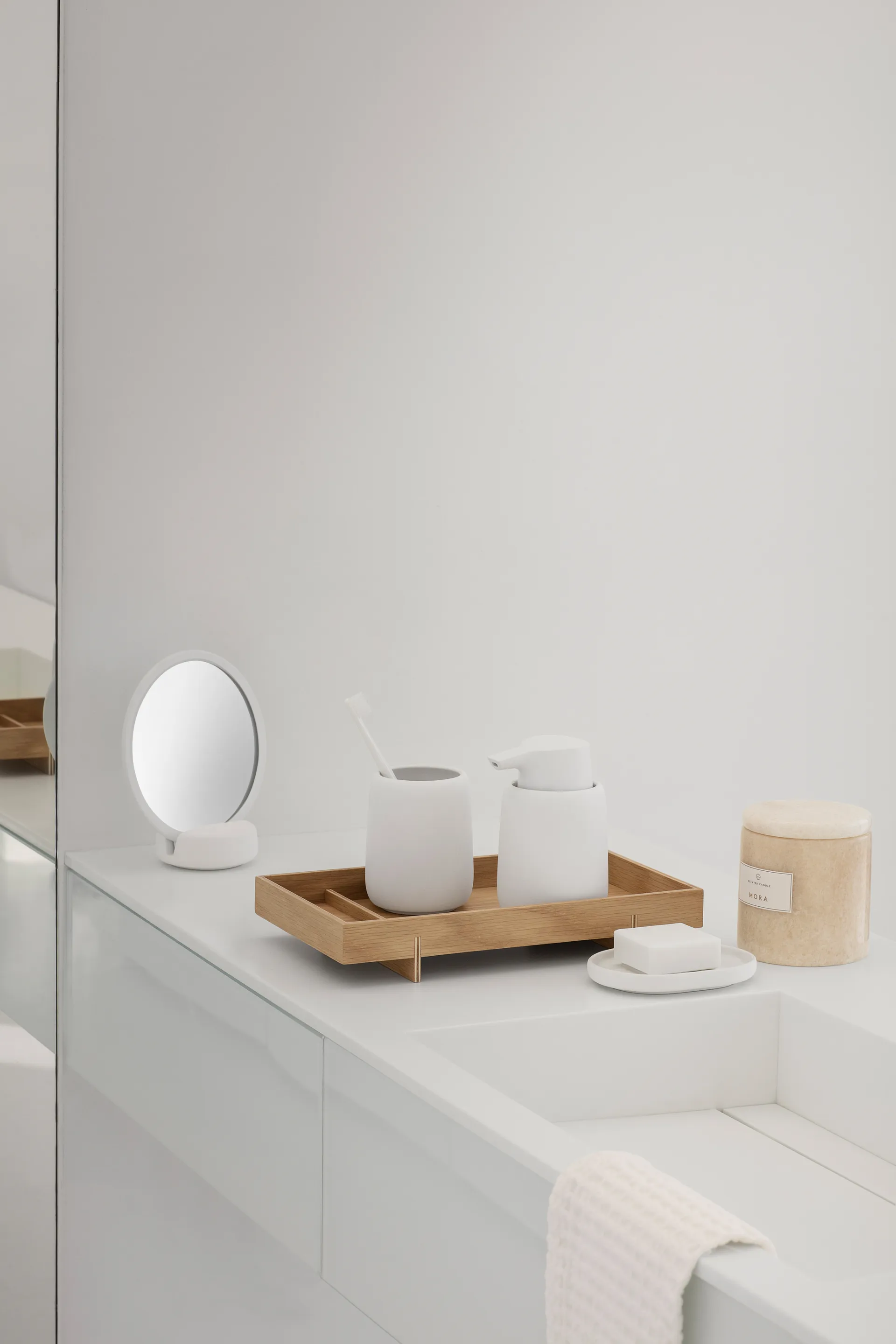 Sono Vanity tafelspiegel Ø17 cm, Wit blomus