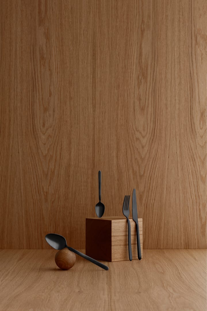 STELLA servies zwart, Zwart blomus
