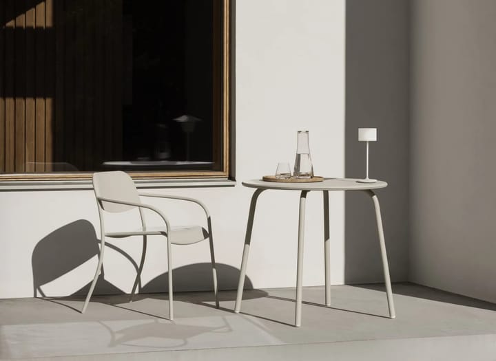 YUA bistro table tafel Ø80 cm - Silk grey - blomus