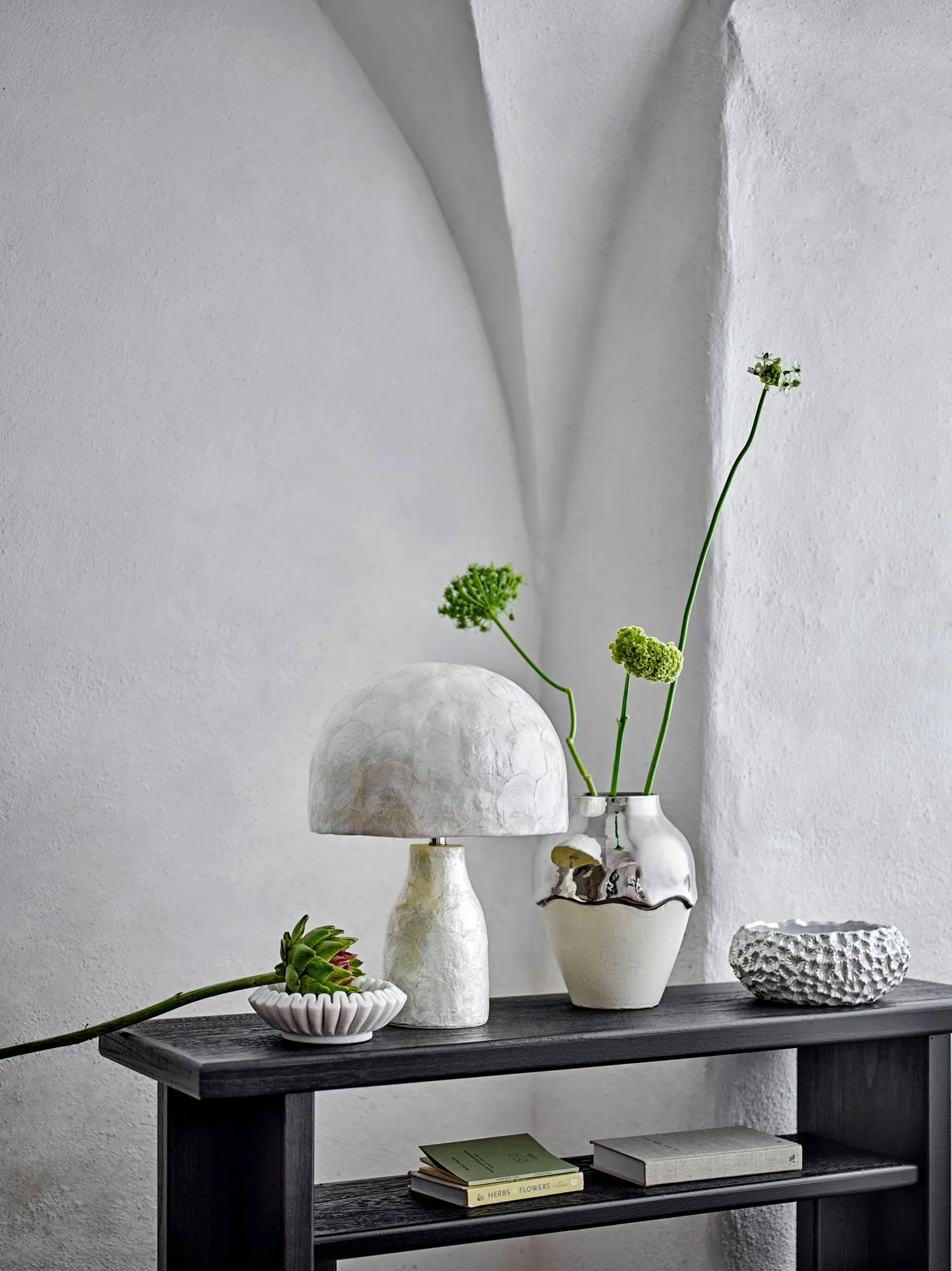 Adria tafellamp, Nature, Mother of pearl Bloomingville